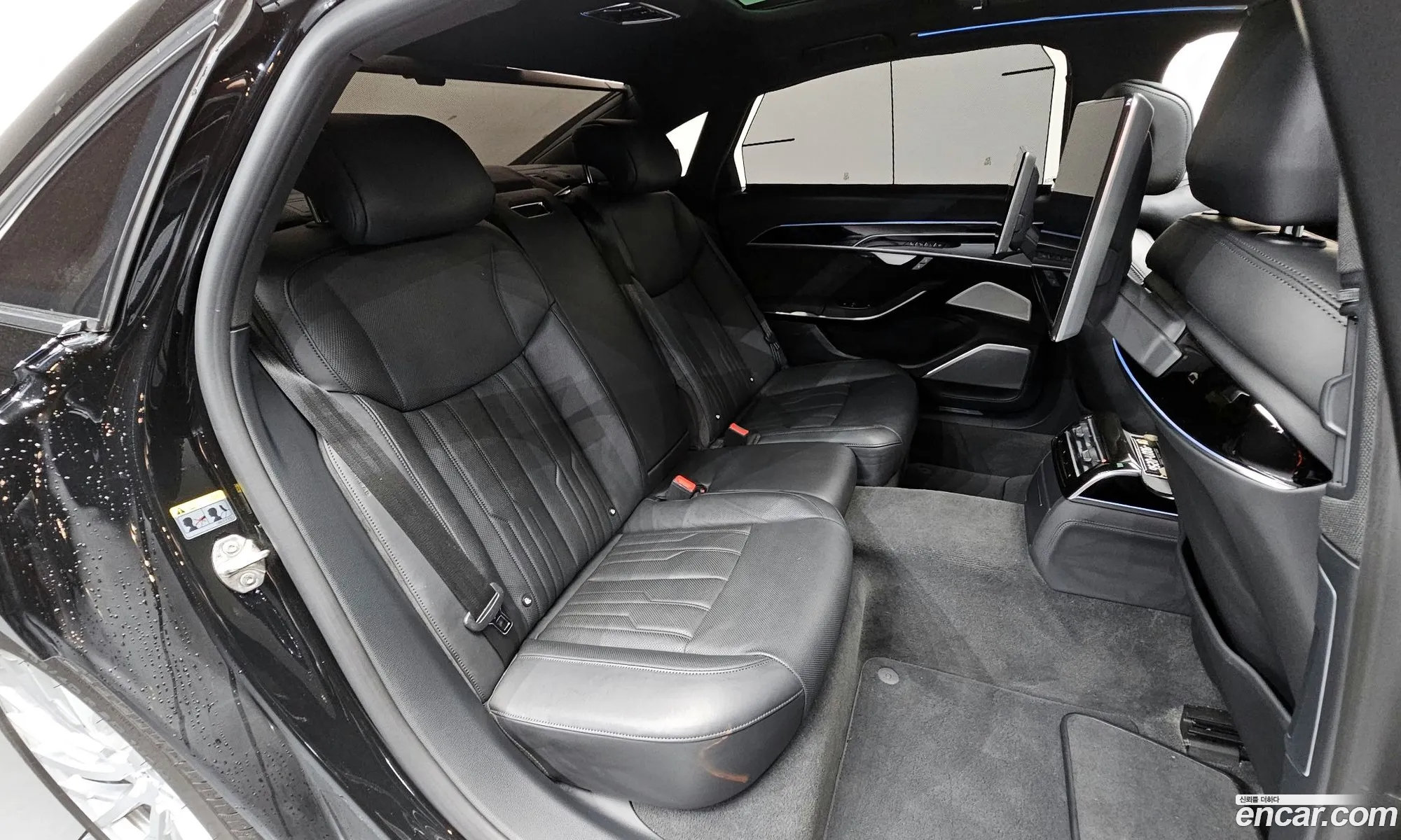 Audi A8 2021 WAUZZZF8XMN013777 — 23
