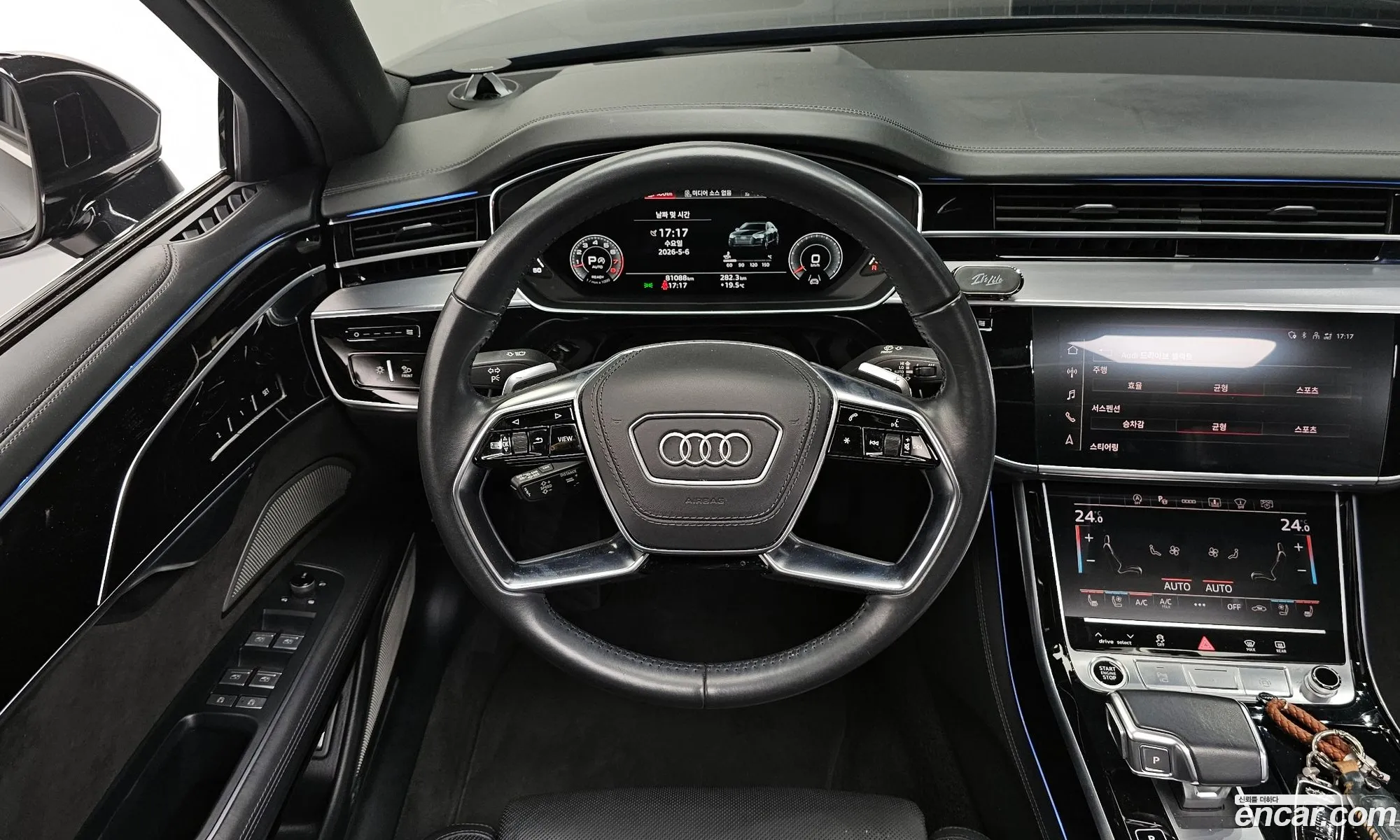 Audi A8 2021 WAUZZZF8XMN013777 — 2