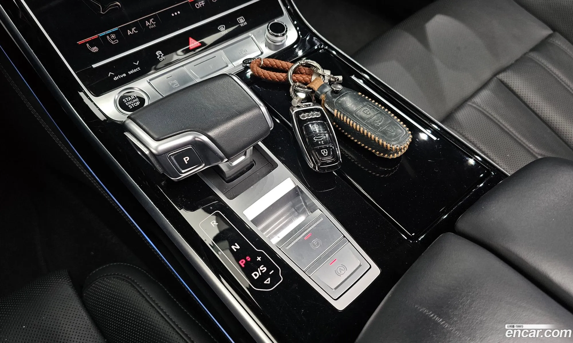 Audi A8 2021 WAUZZZF8XMN013777 — 24