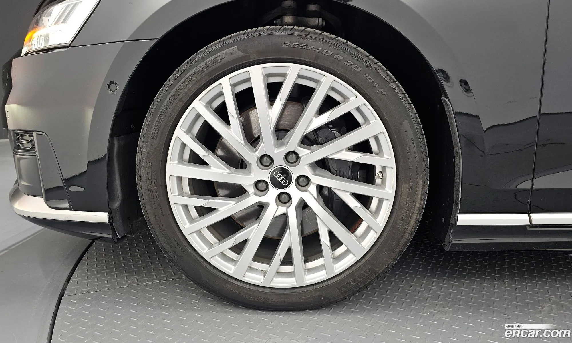 Audi A8 2021 WAUZZZF8XMN013777 — 28