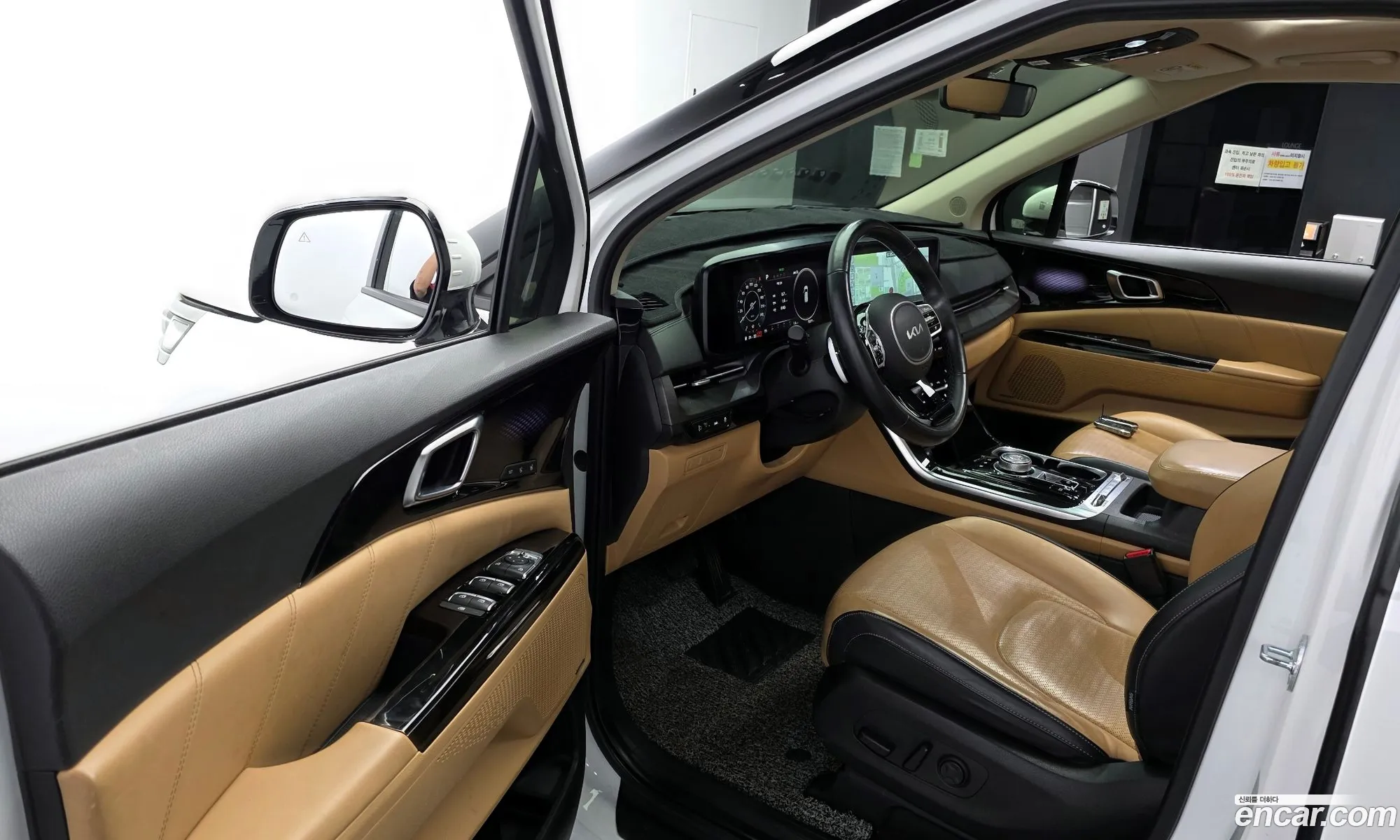 Kia Carnival 2022 — 23
