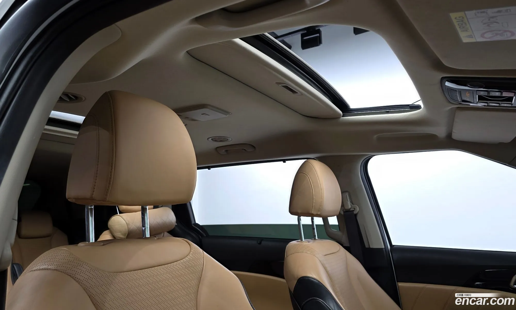 Kia Carnival 2022 — 3
