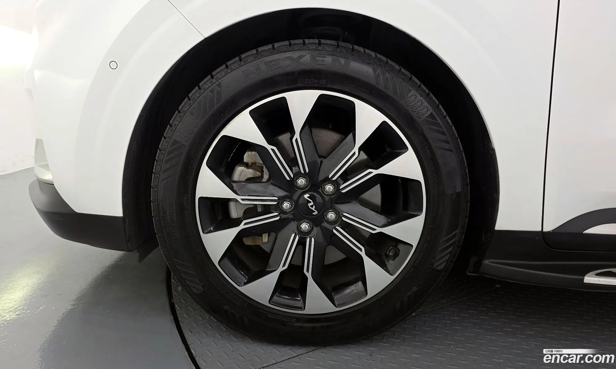 Kia Carnival 2022 — 28