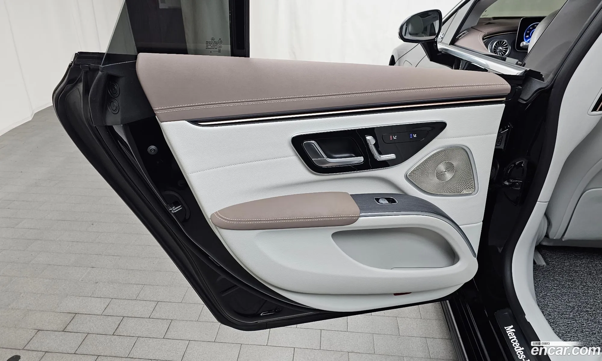 Mercedes-Benz EQS V297 2022 — 17