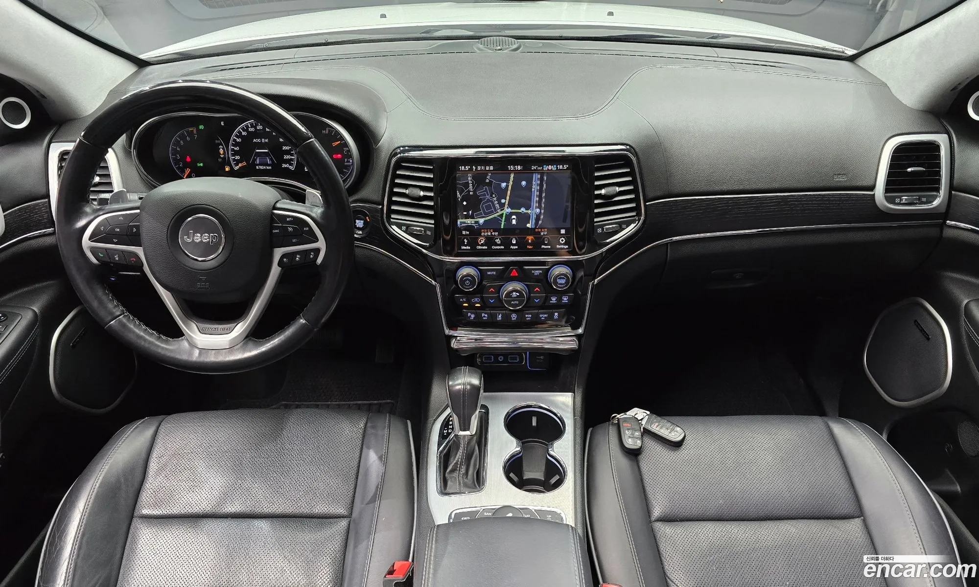 Jeep Grand Cherokee 2020 — 32
