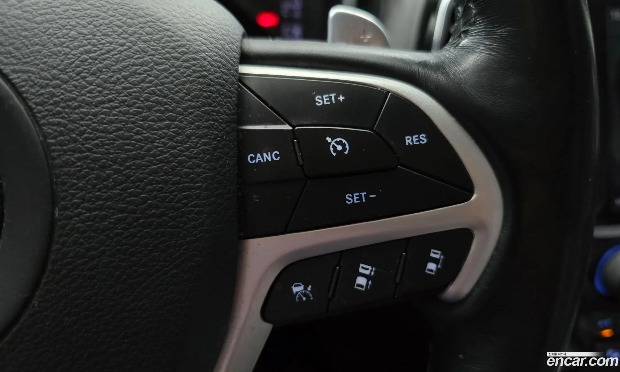 Jeep Grand Cherokee 2020 — 26