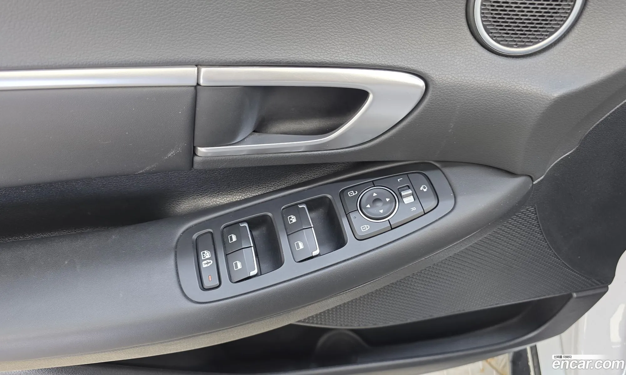 Hyundai Sonata 2023 — 27