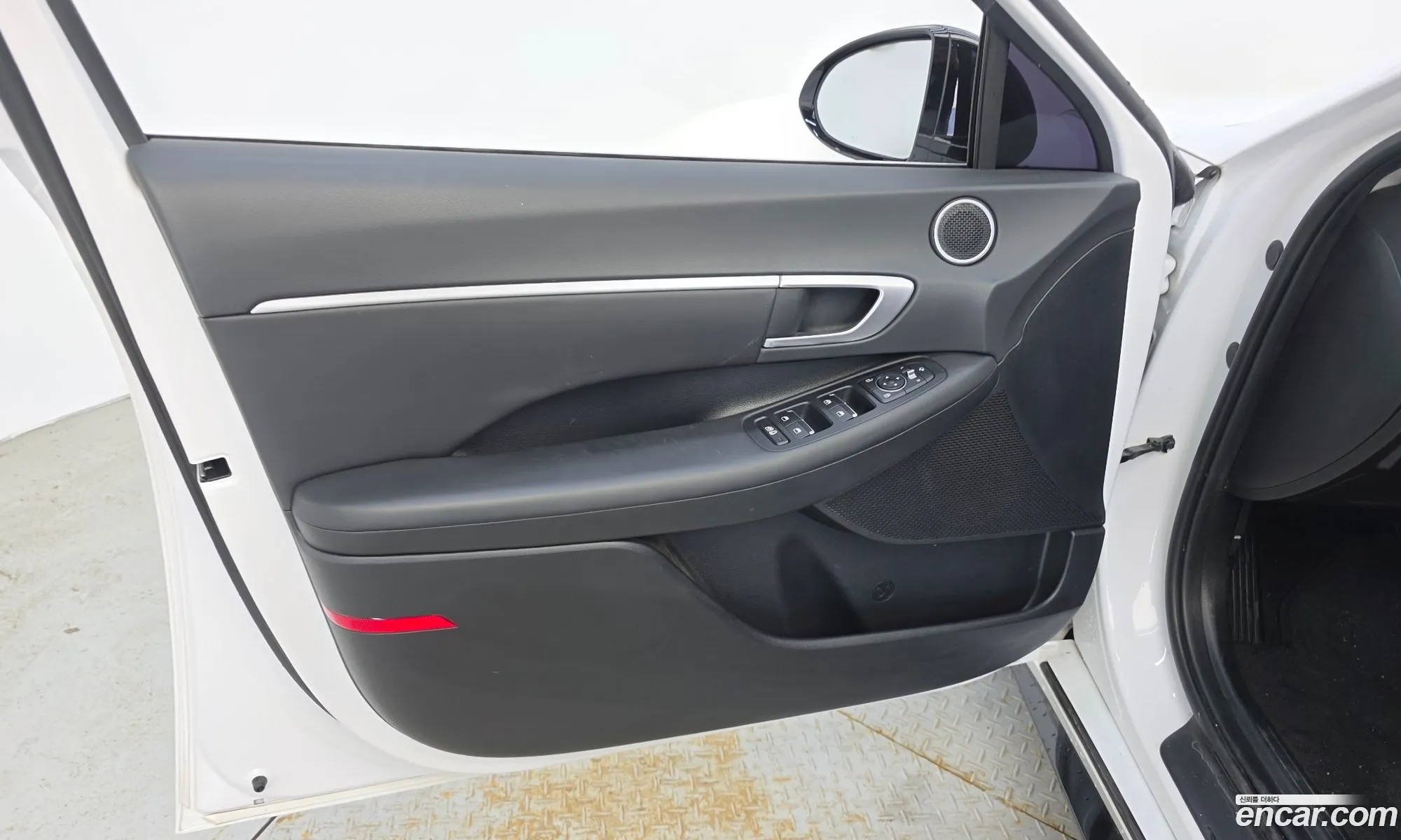 Hyundai Sonata 2023 — 29