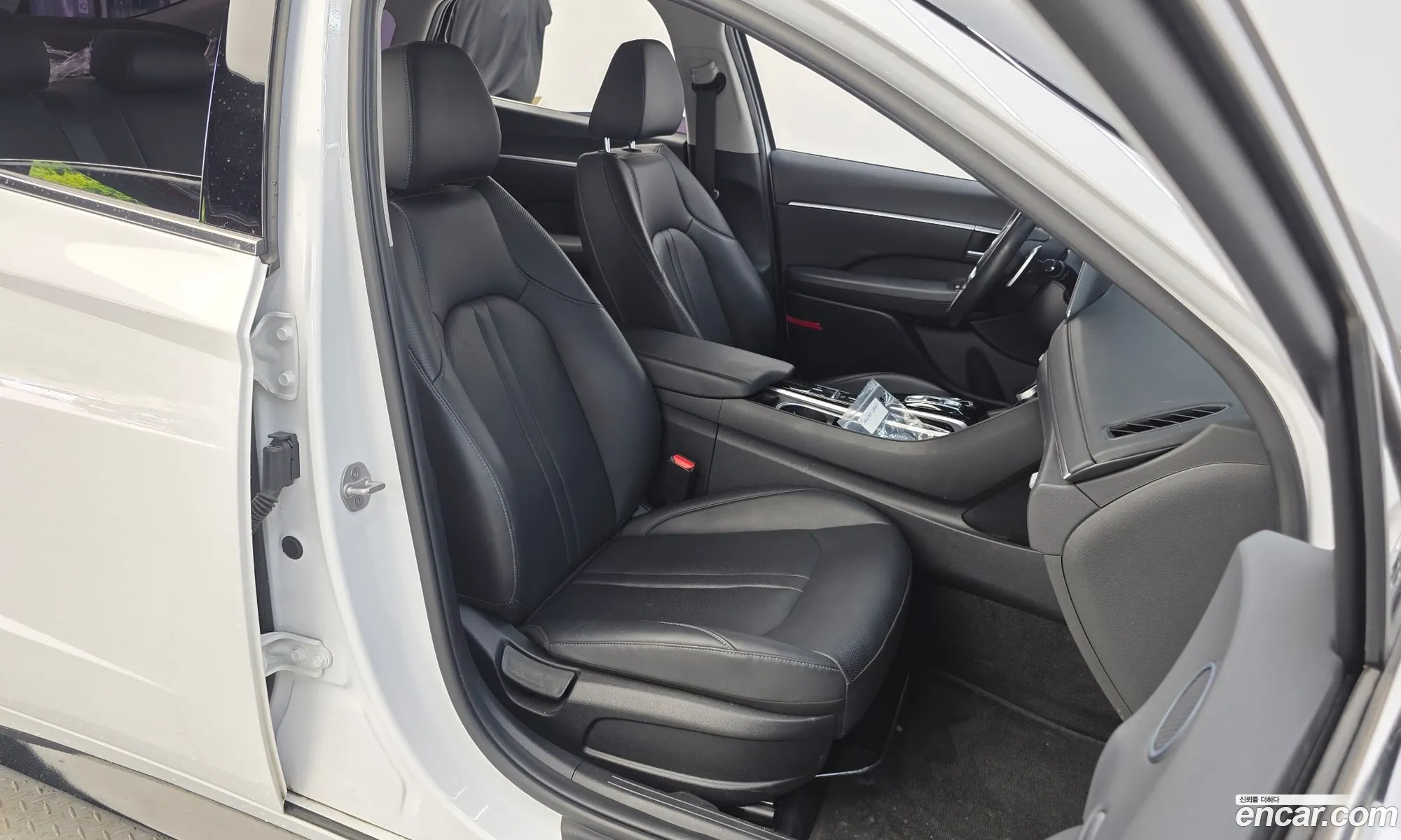 Hyundai Sonata 2023 — 12