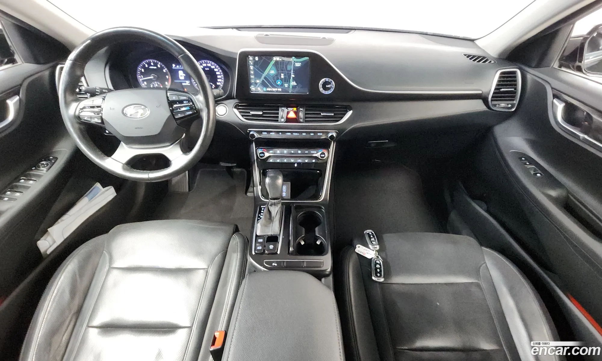 Hyundai Grandeur IG 2017 — 19
