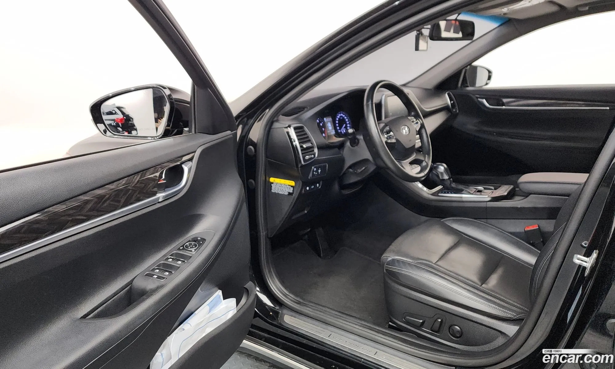 Hyundai Grandeur IG 2017 — 16