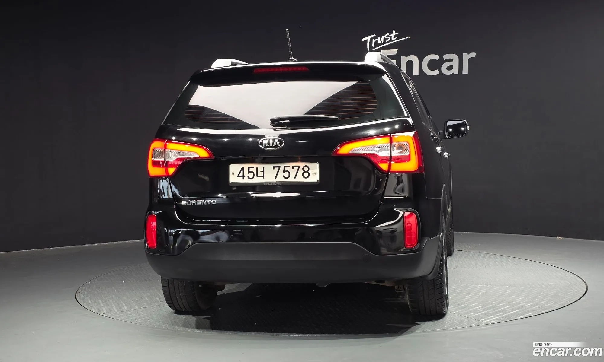 Kia Sorento R 2012 — 17