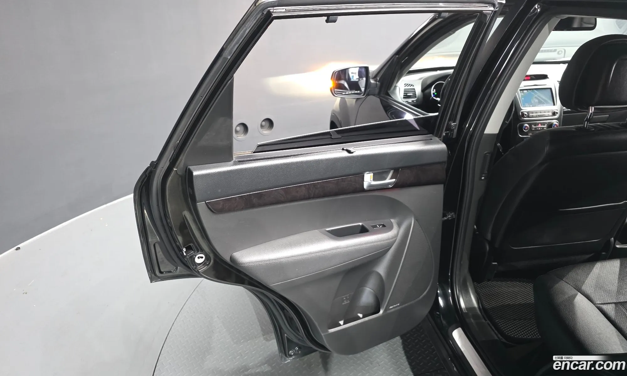 Kia Sorento R 2012 — 19