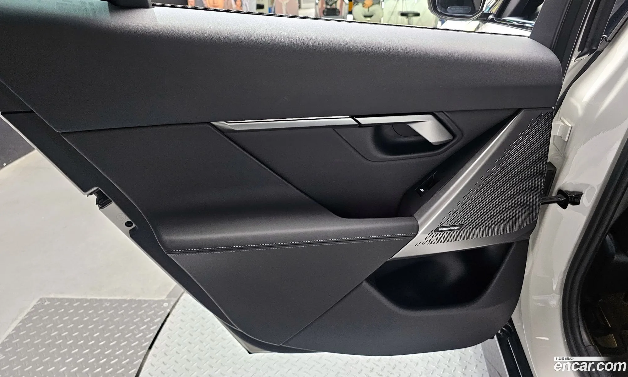 BMW 5 Series 2024 — 18