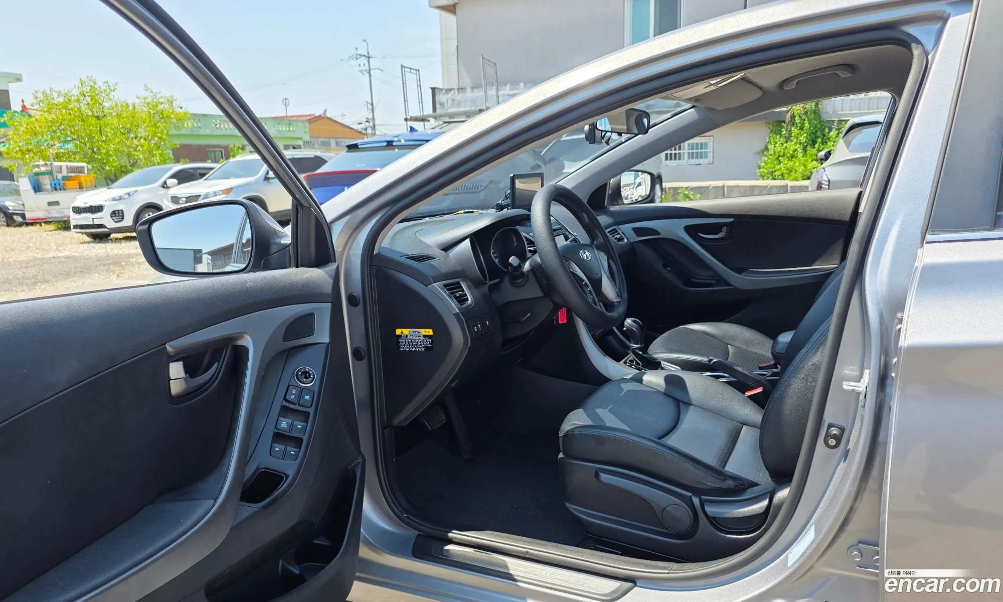 Hyundai Elantra 2014 — 27