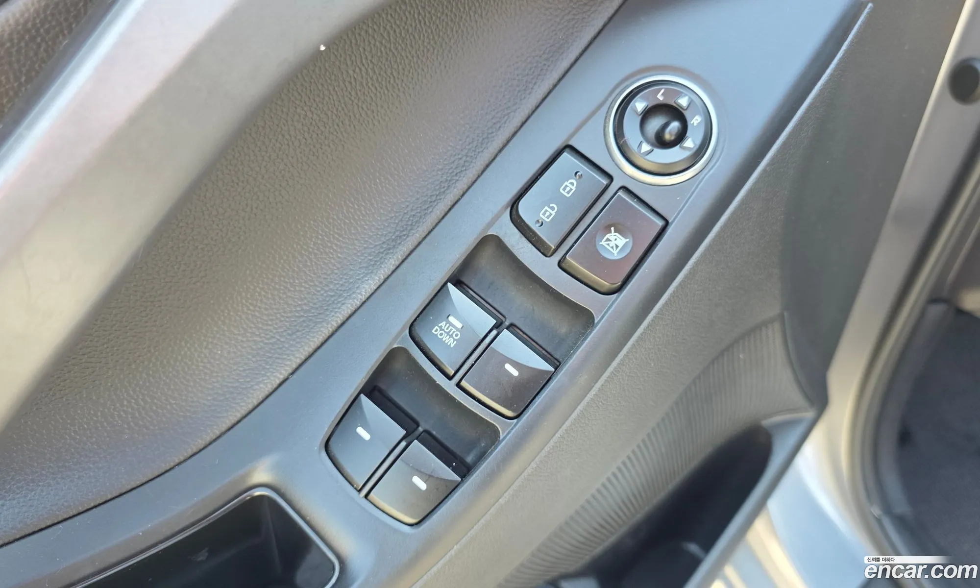 Hyundai Elantra 2014 — 30