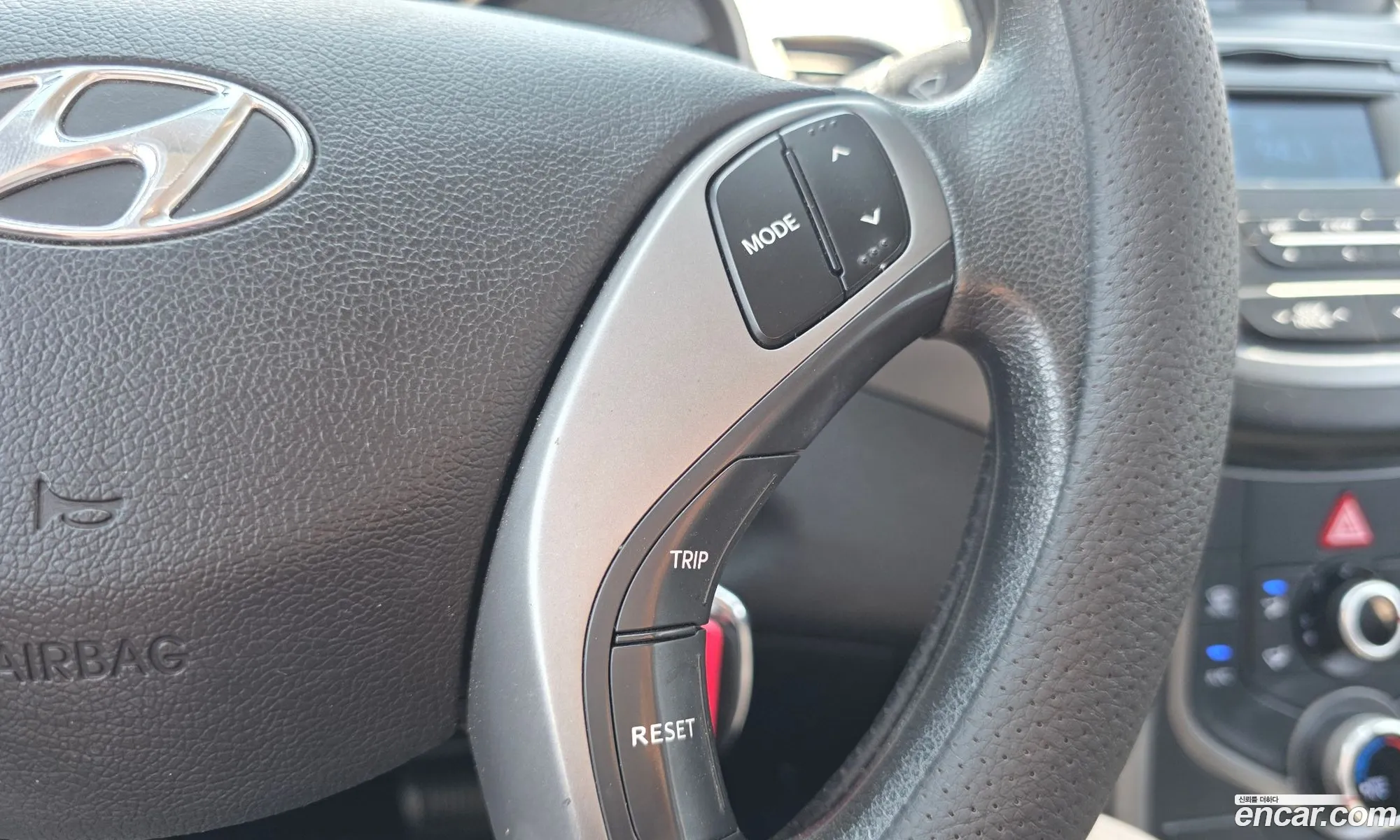 Hyundai Elantra 2014 — 23