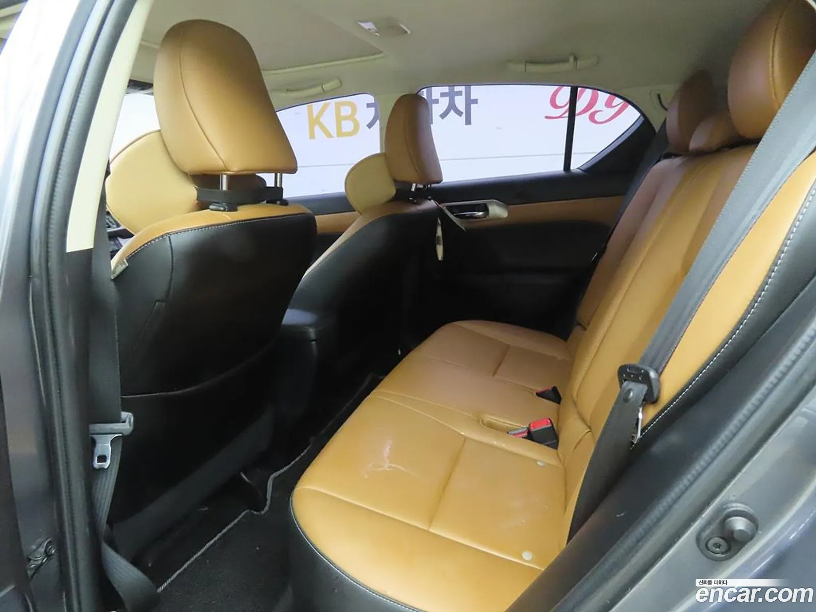 Lexus CT200h 2015 — 10