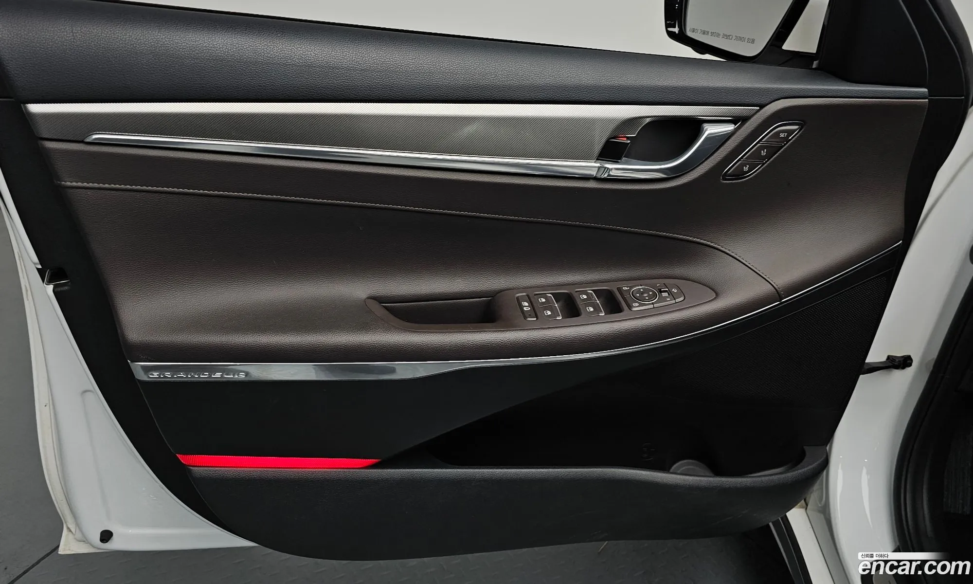 Hyundai Grandeur IG Hybrid 2020 — 32