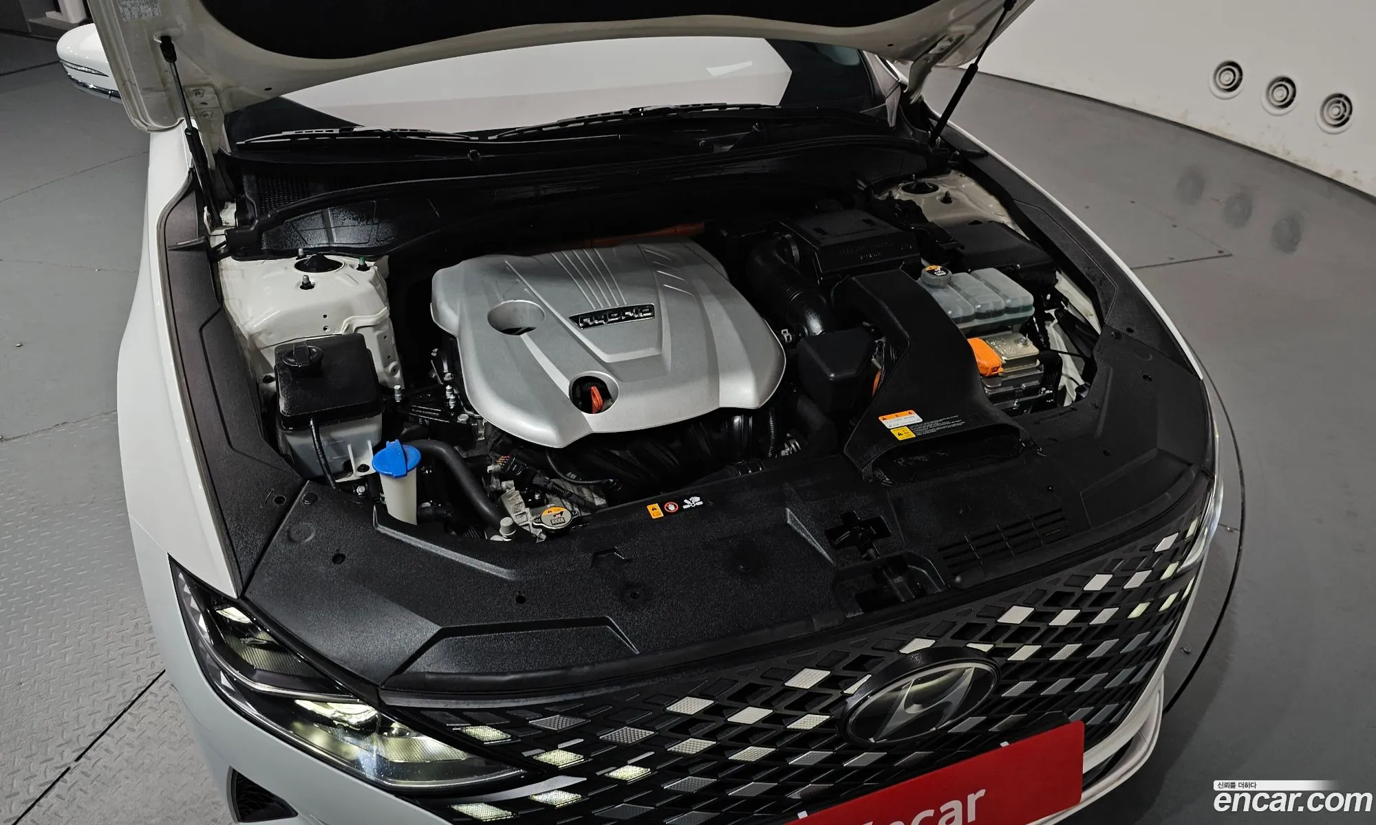 Hyundai Grandeur IG Hybrid 2020 — 10