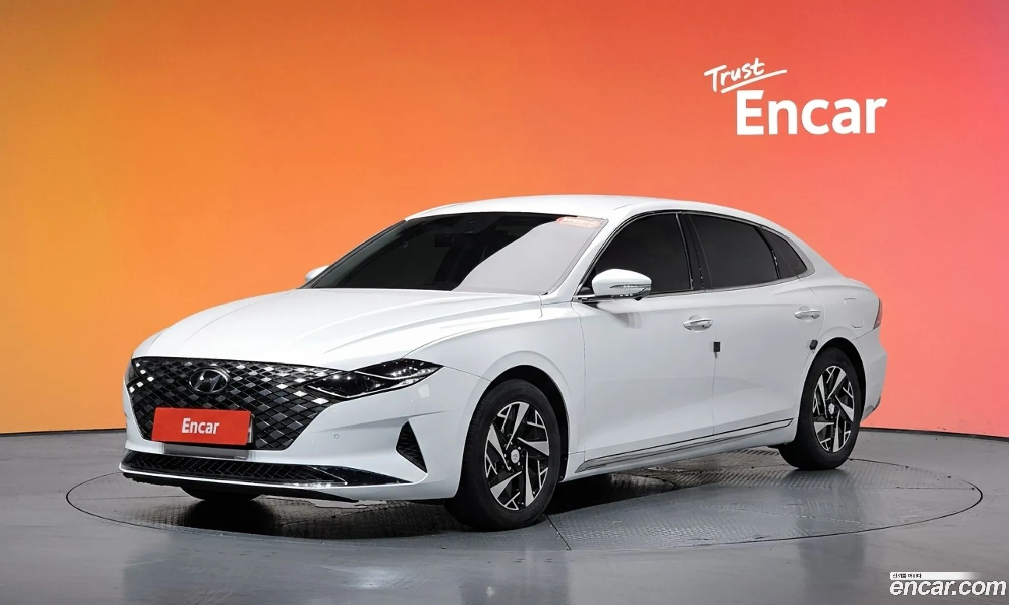 Hyundai Grandeur IG Hybrid 2020 — 25