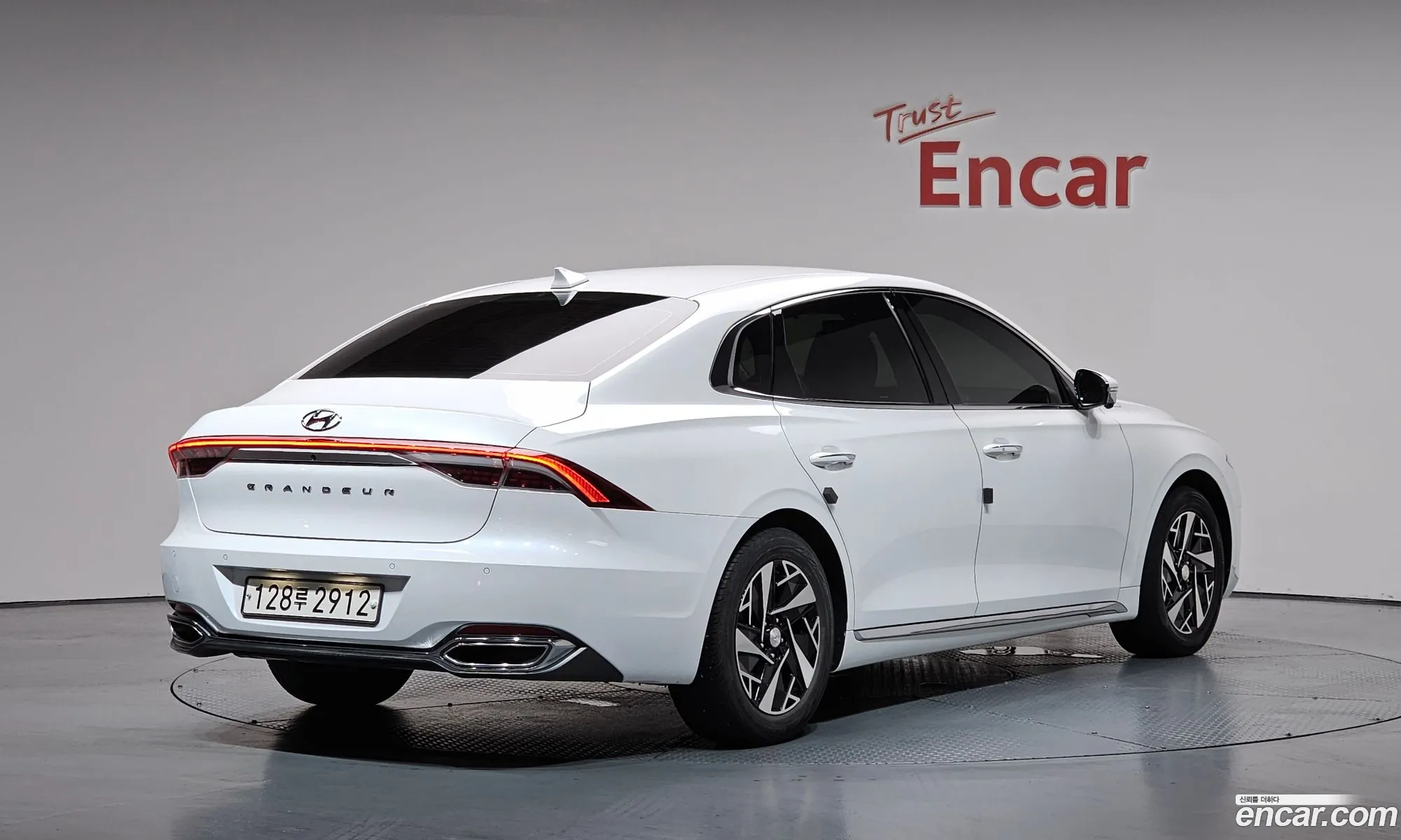 Hyundai Grandeur IG Hybrid 2020 — 6