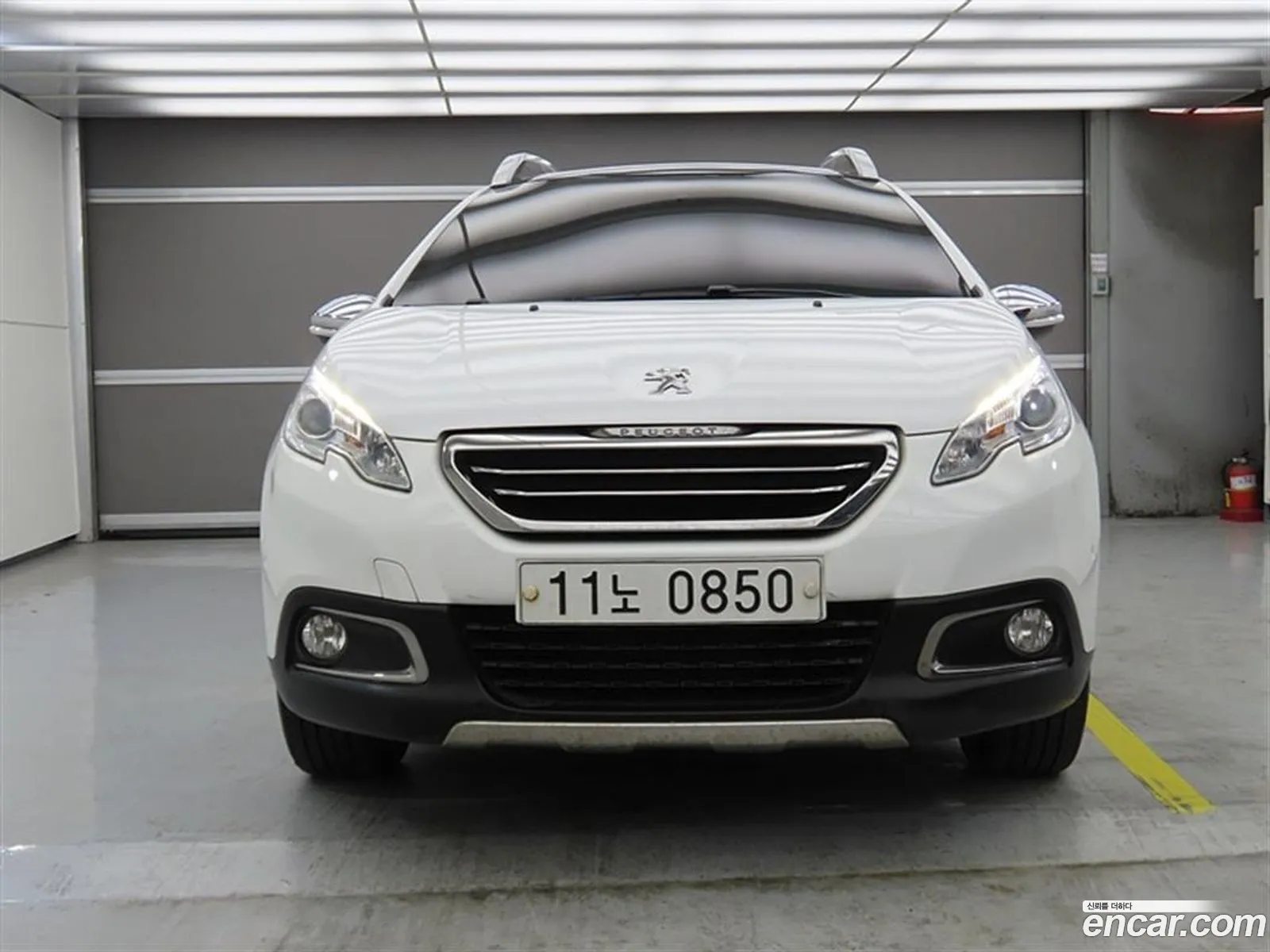 Peugeot 2008 2015 — 2