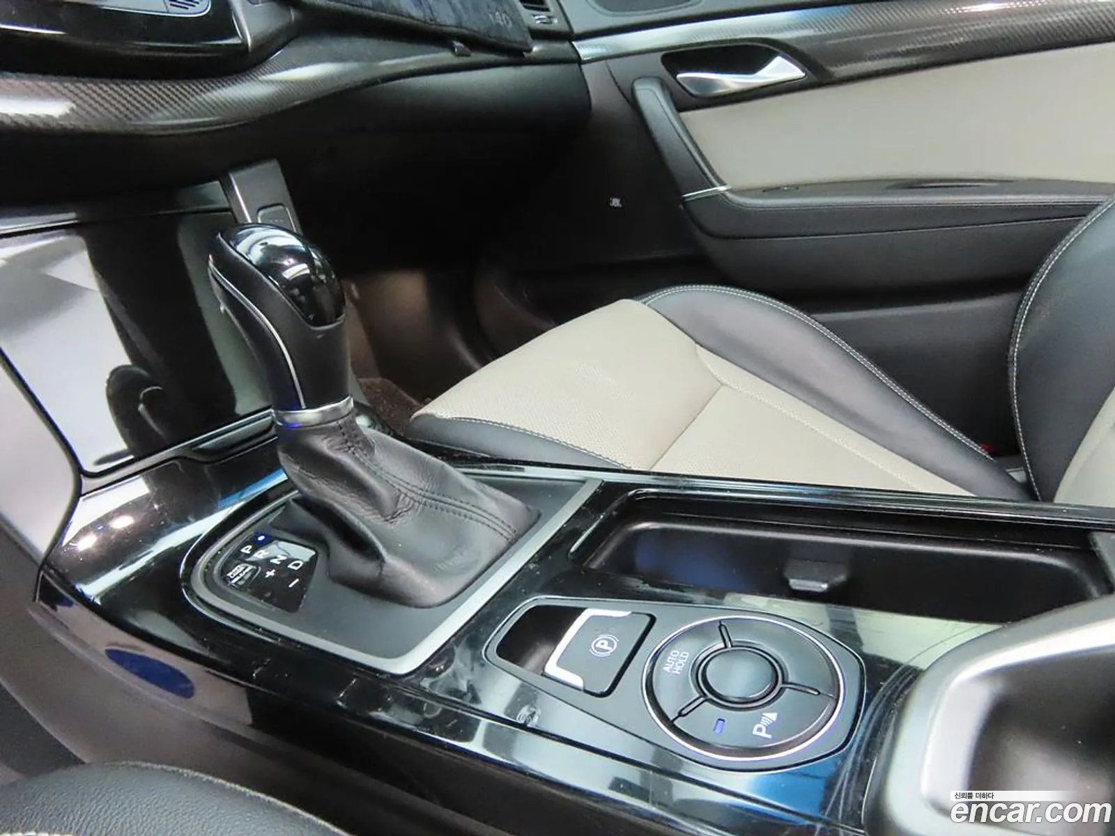 Hyundai i40 2015 — 16