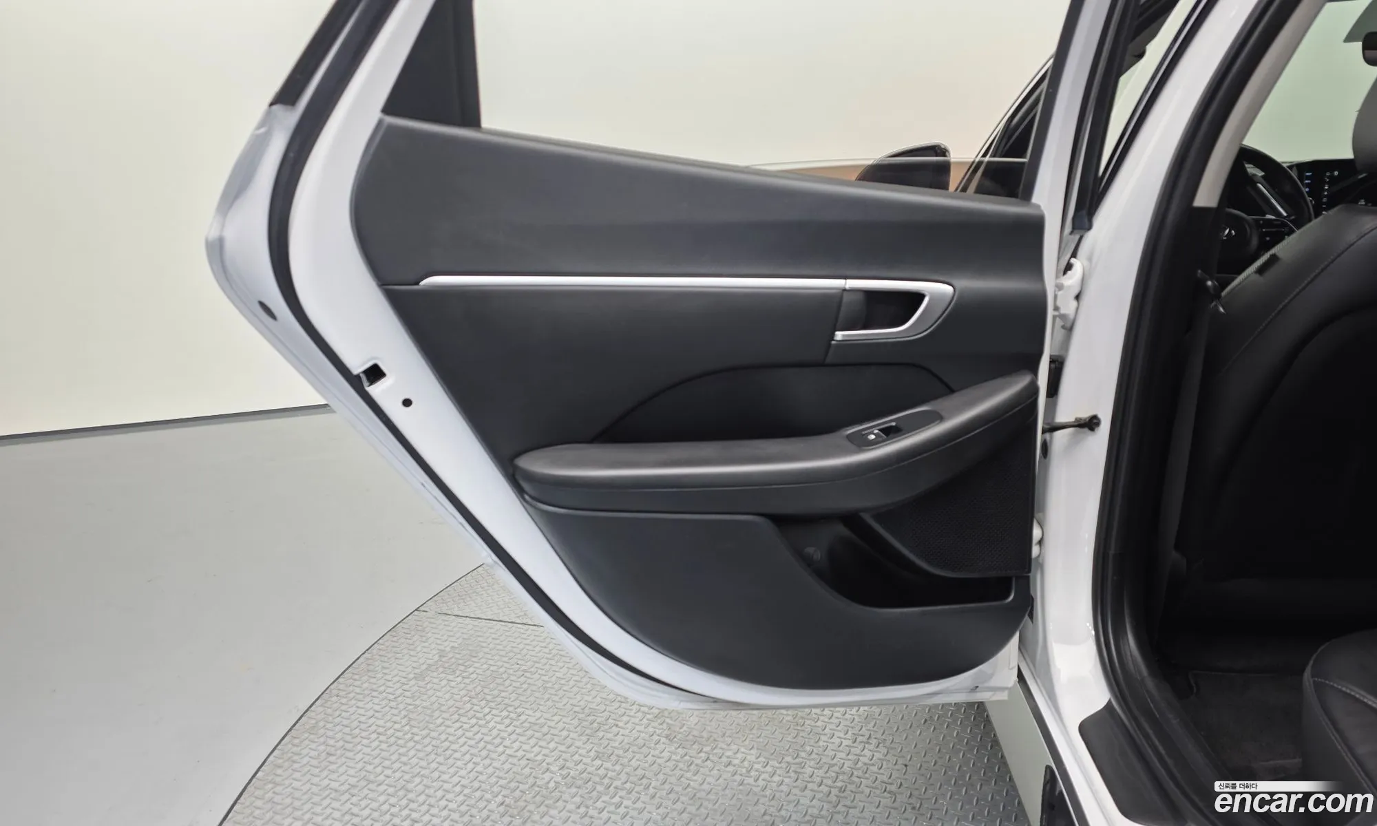 Hyundai Sonata 2022 — 18