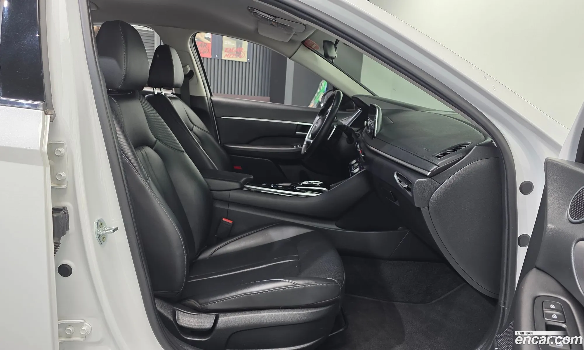 Hyundai Sonata 2022 — 17