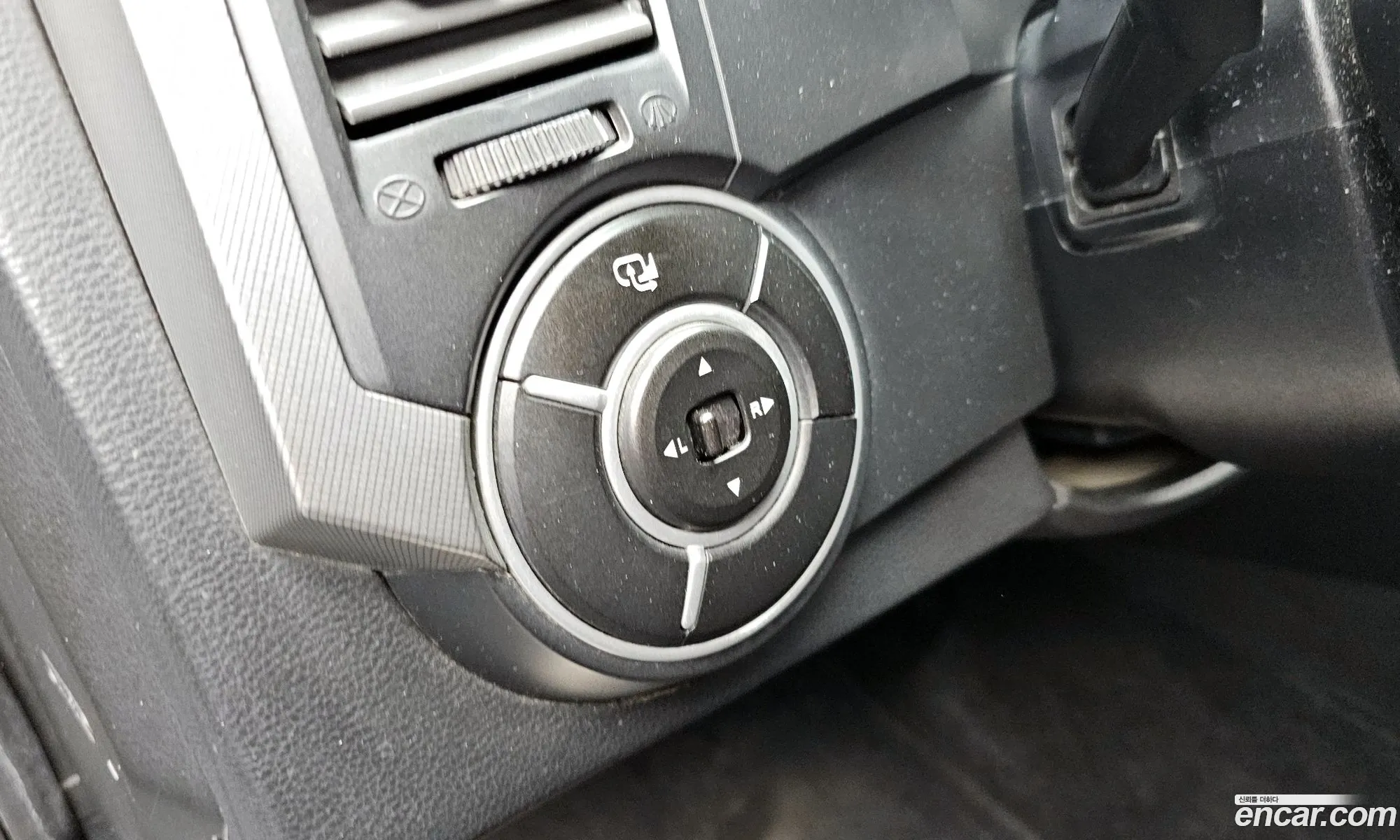 KG Mobility (SsangYong) Korando Sports 2012 — 17