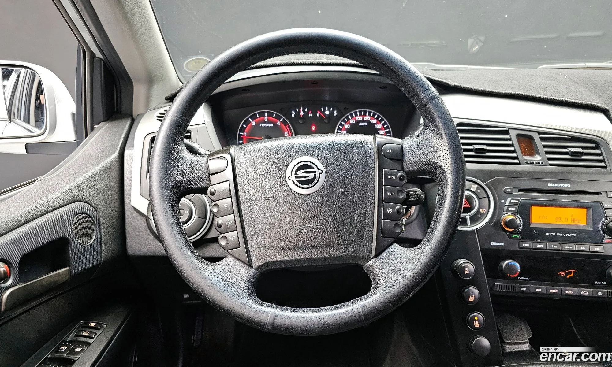 KG Mobility (SsangYong) Korando Sports 2012 — 14