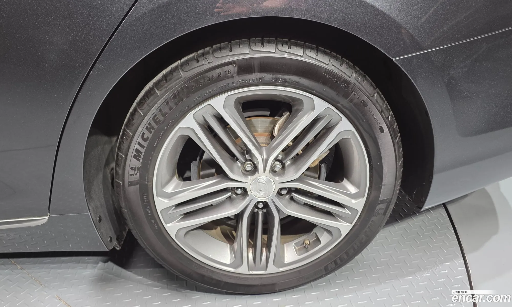 Hyundai Grandeur IG 2019 — 21