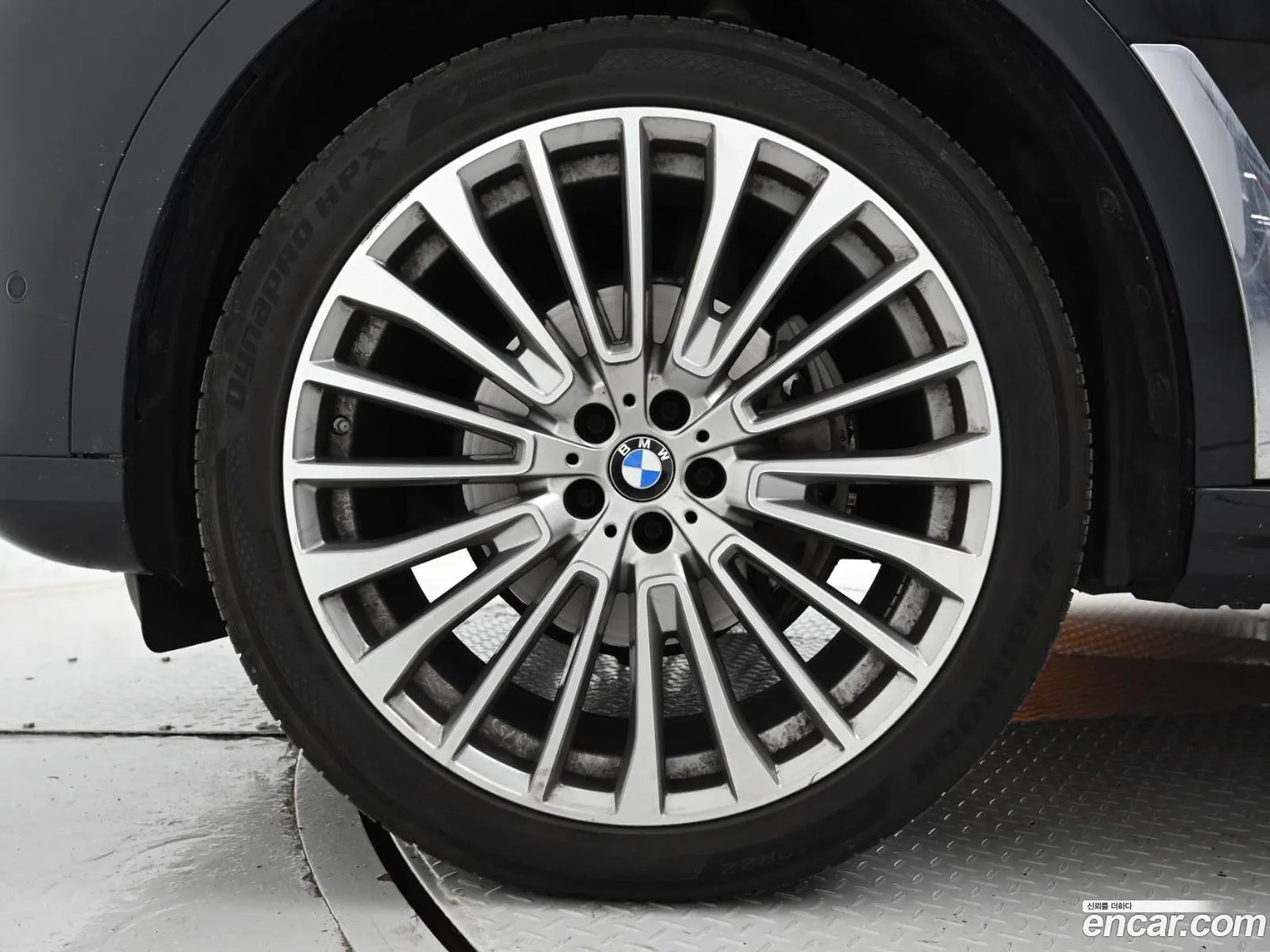 BMW X7 2021 — 10