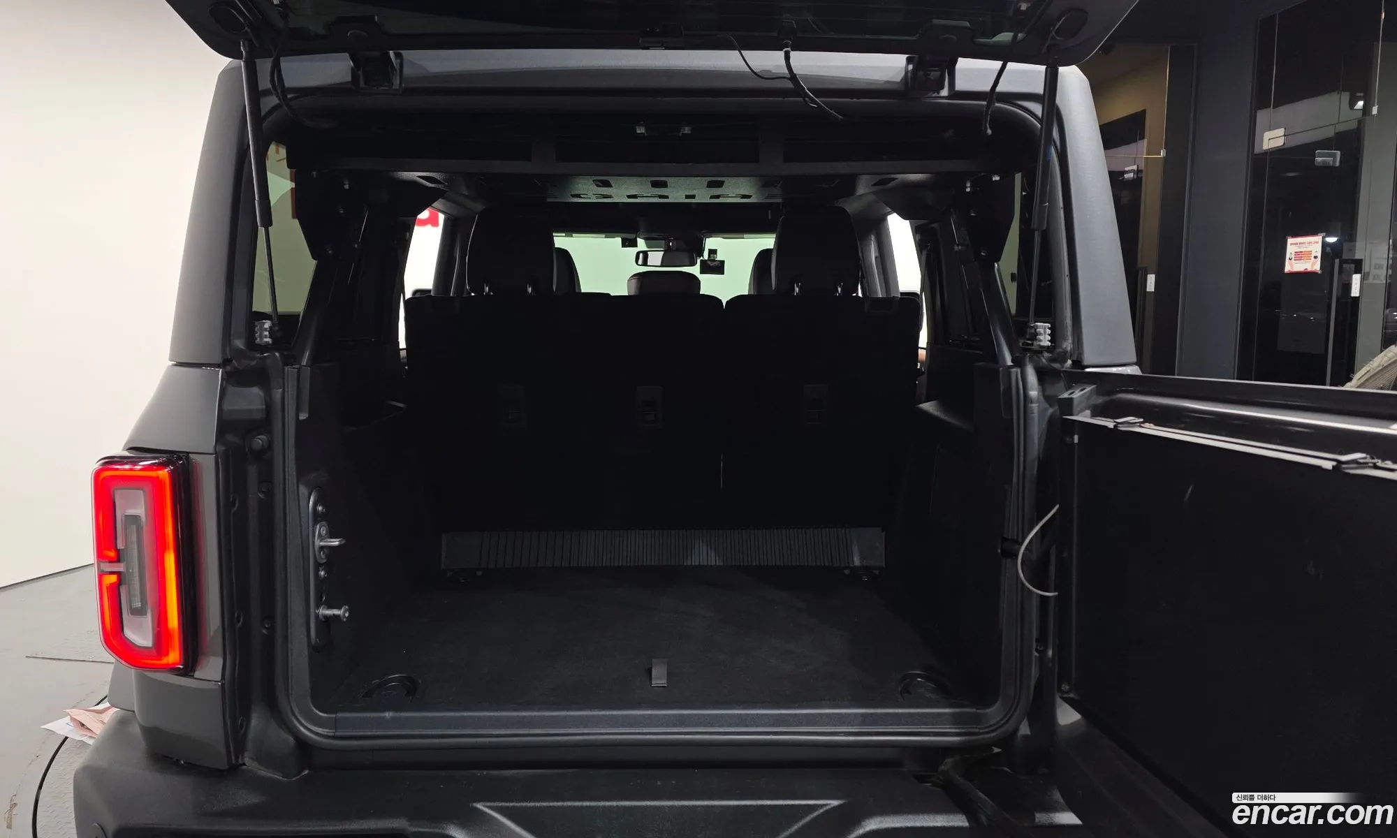 Ford Bronco 6th Gen 2022 1FMEE5DP3NLA94503 — 19