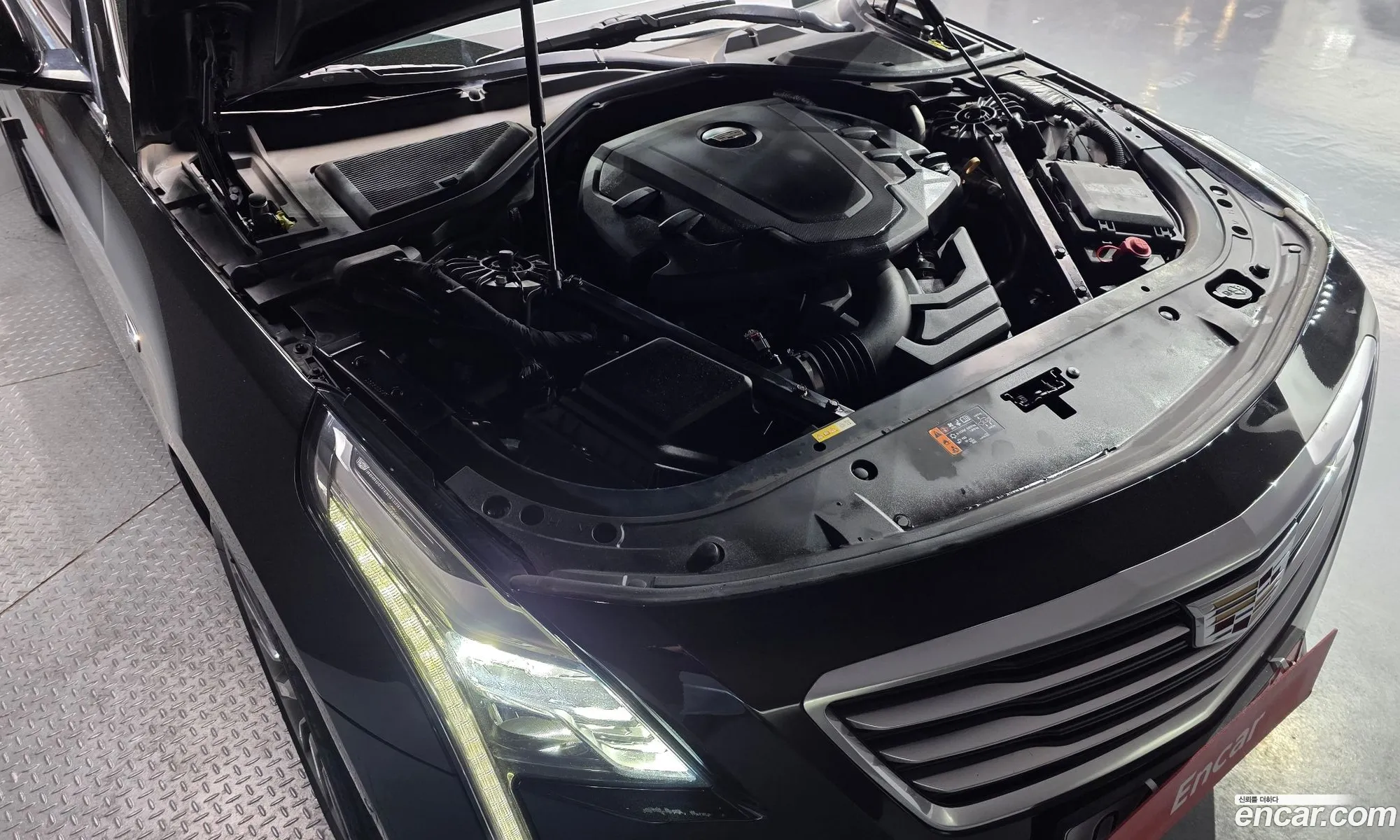Cadillac CT6 2017 1G6K95RS2HU131518 — 4