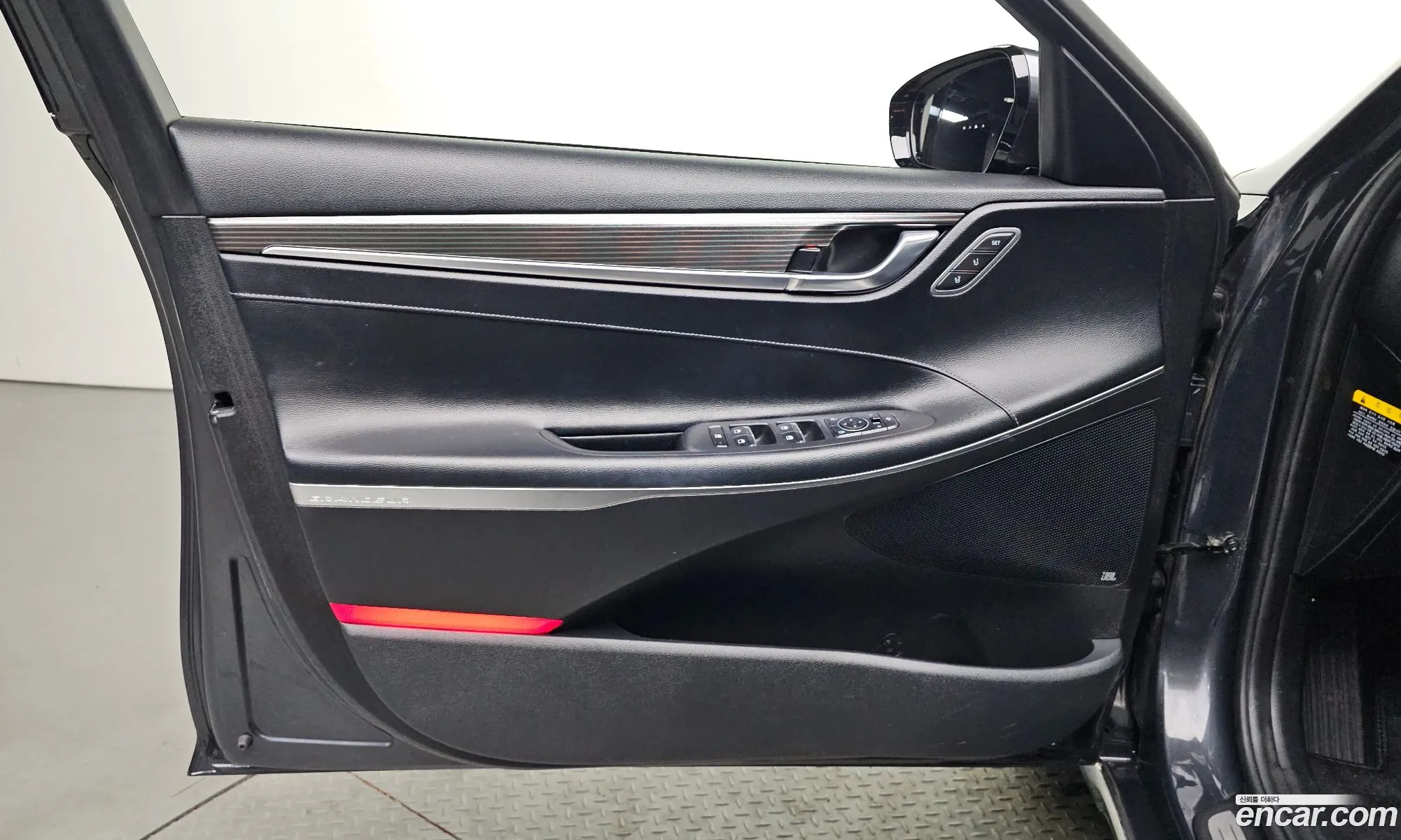 Hyundai Grandeur IG Hybrid 2017 — 24