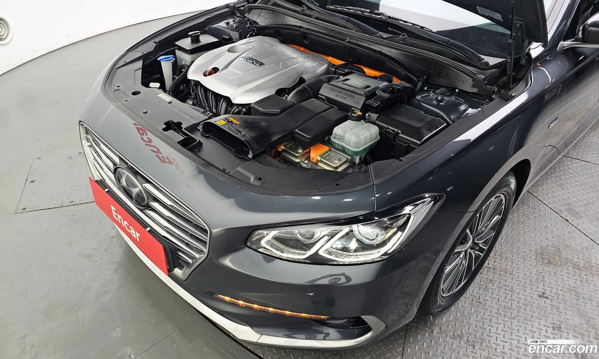 Hyundai Grandeur IG Hybrid 2017 — 3
