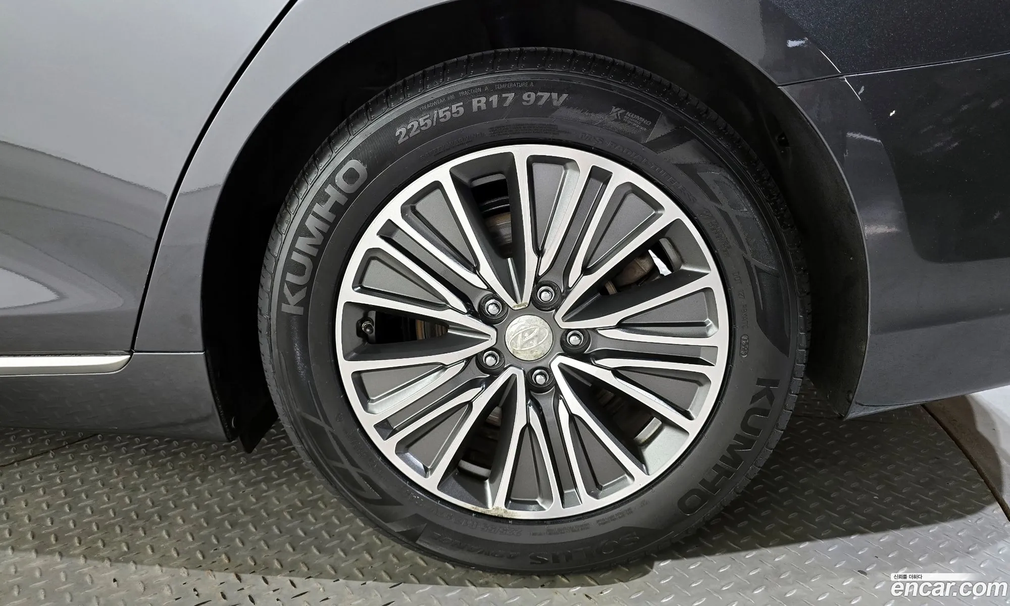 Hyundai Grandeur IG Hybrid 2017 — 23
