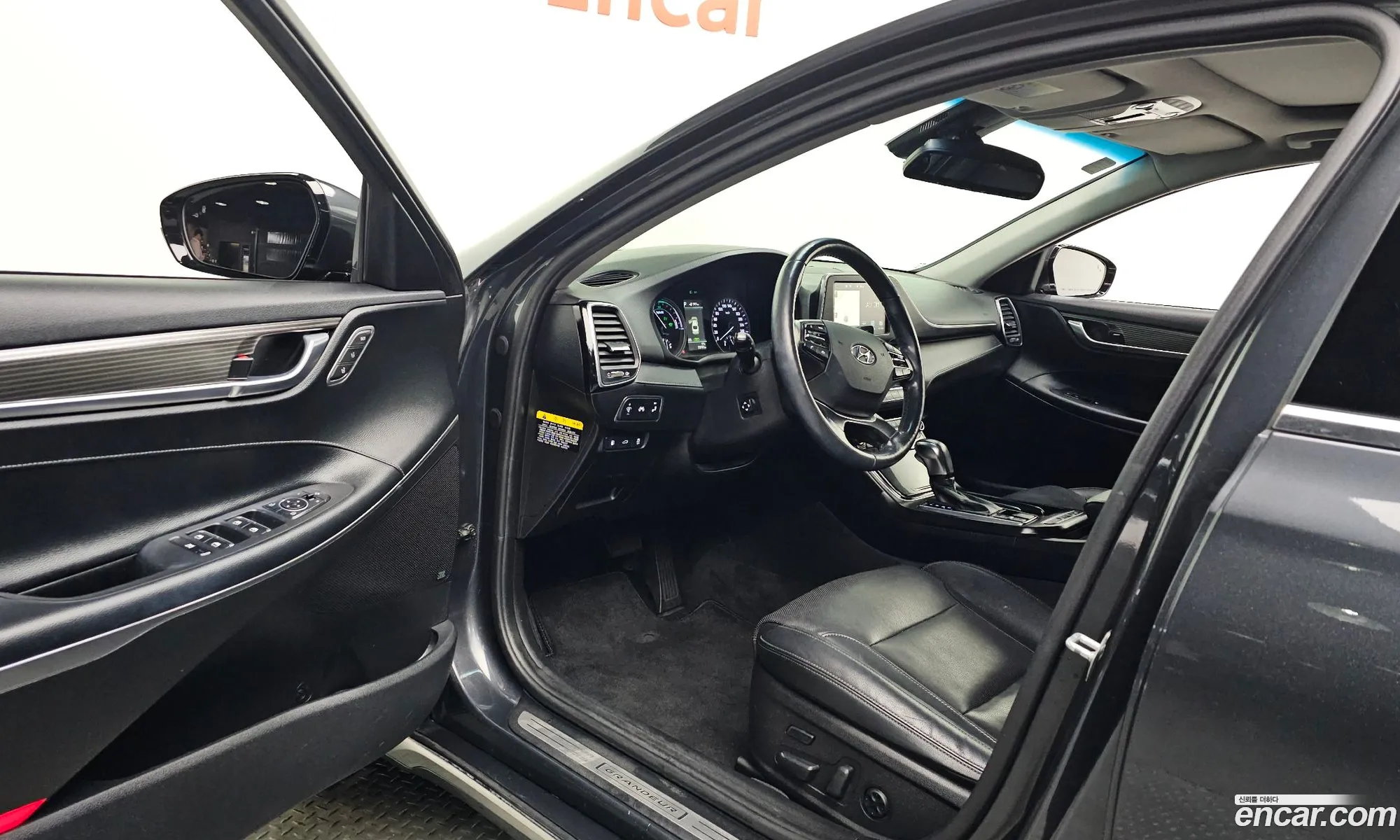 Hyundai Grandeur IG Hybrid 2017 — 22