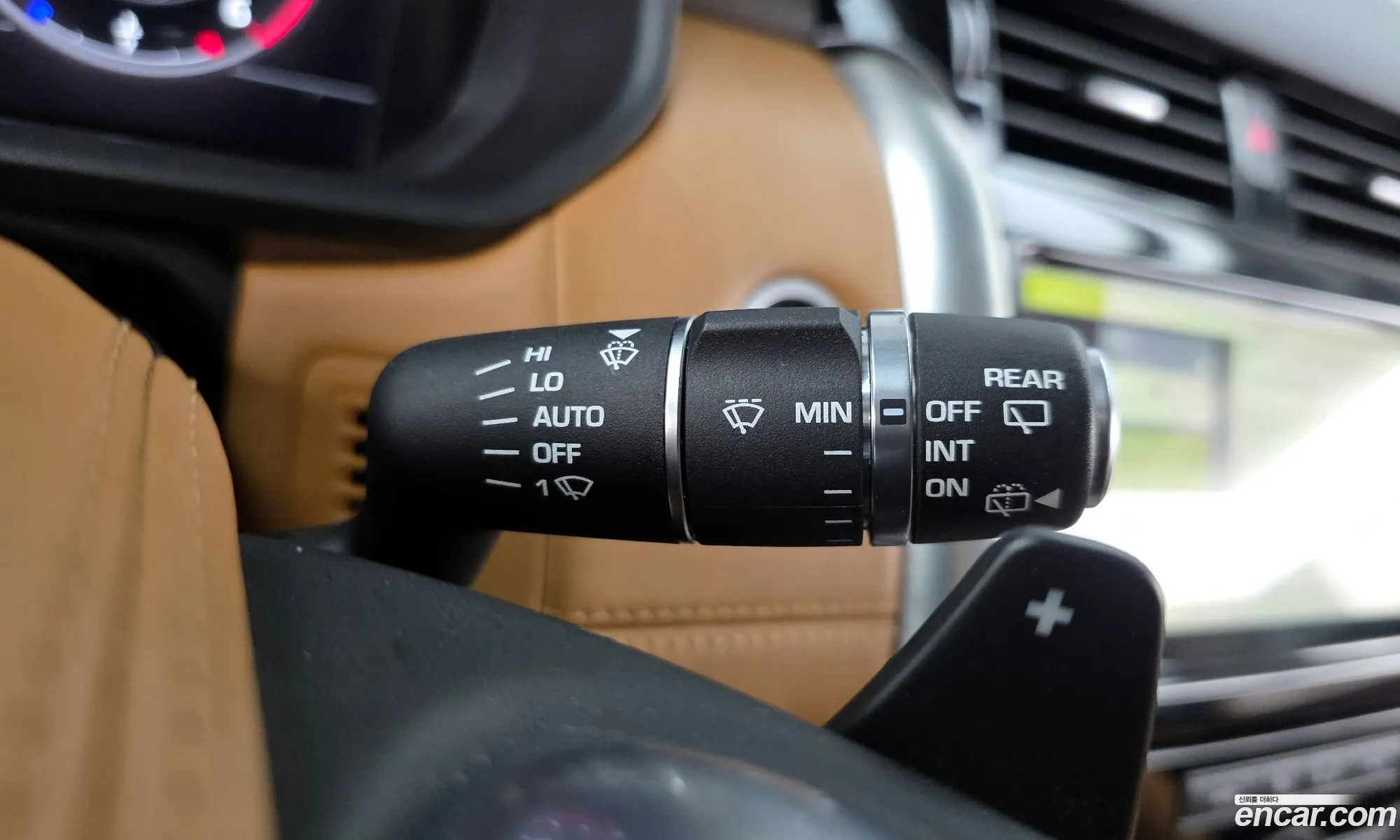 Land Rover Discovery 5 2019 SALRA2BK6KA084703 — 35
