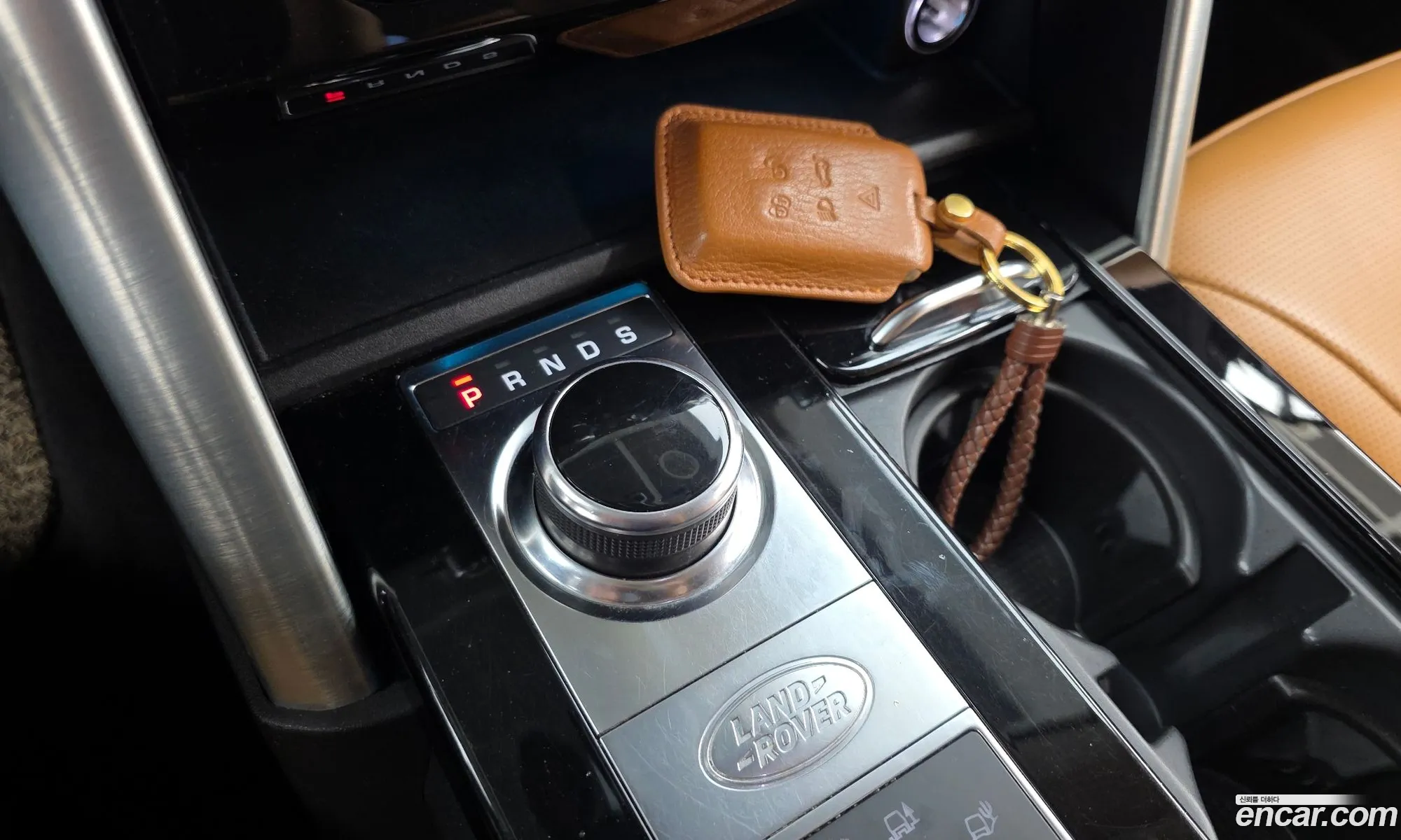 Land Rover Discovery 5 2019 SALRA2BK6KA084703 — 32