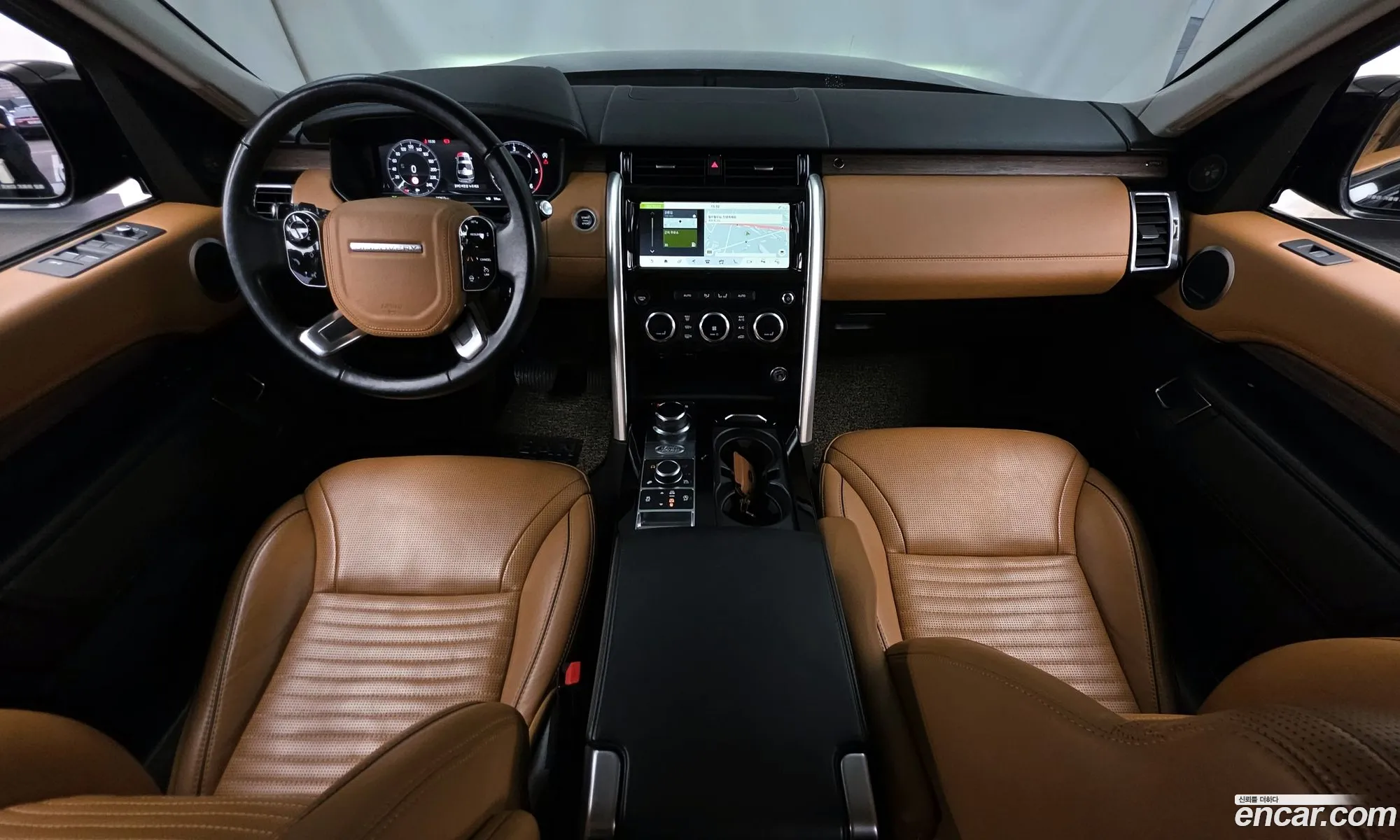 Land Rover Discovery 5 2019 SALRA2BK6KA084703 — 25