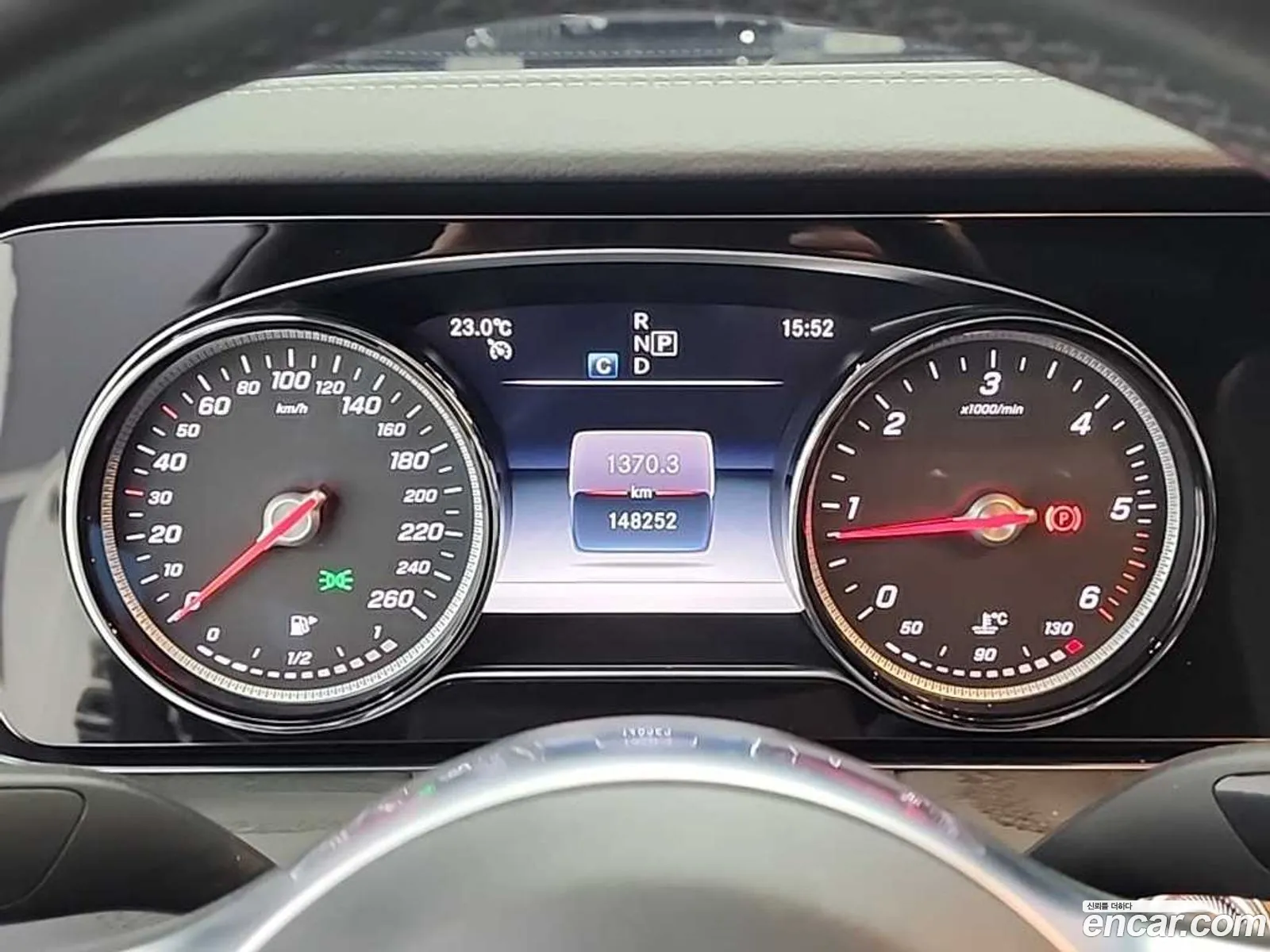 Mercedes-Benz E-Class W213 2018 — 17