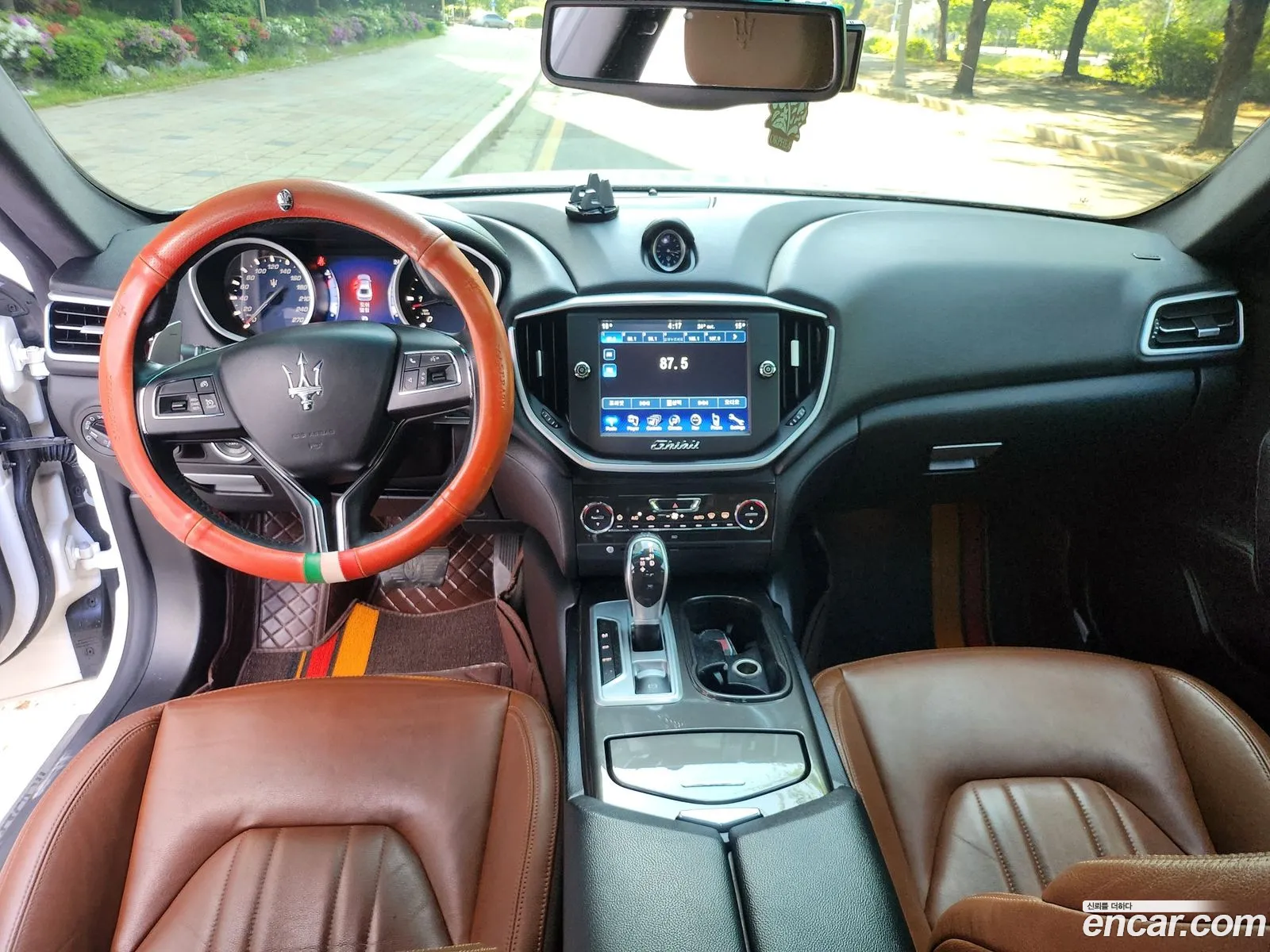 Maserati Ghibli 2015 — 16