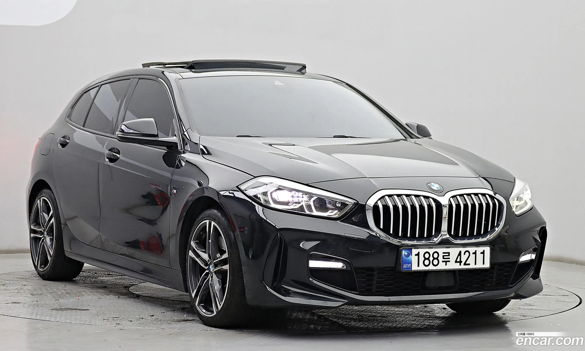 BMW 1 Series 2023 — 17
