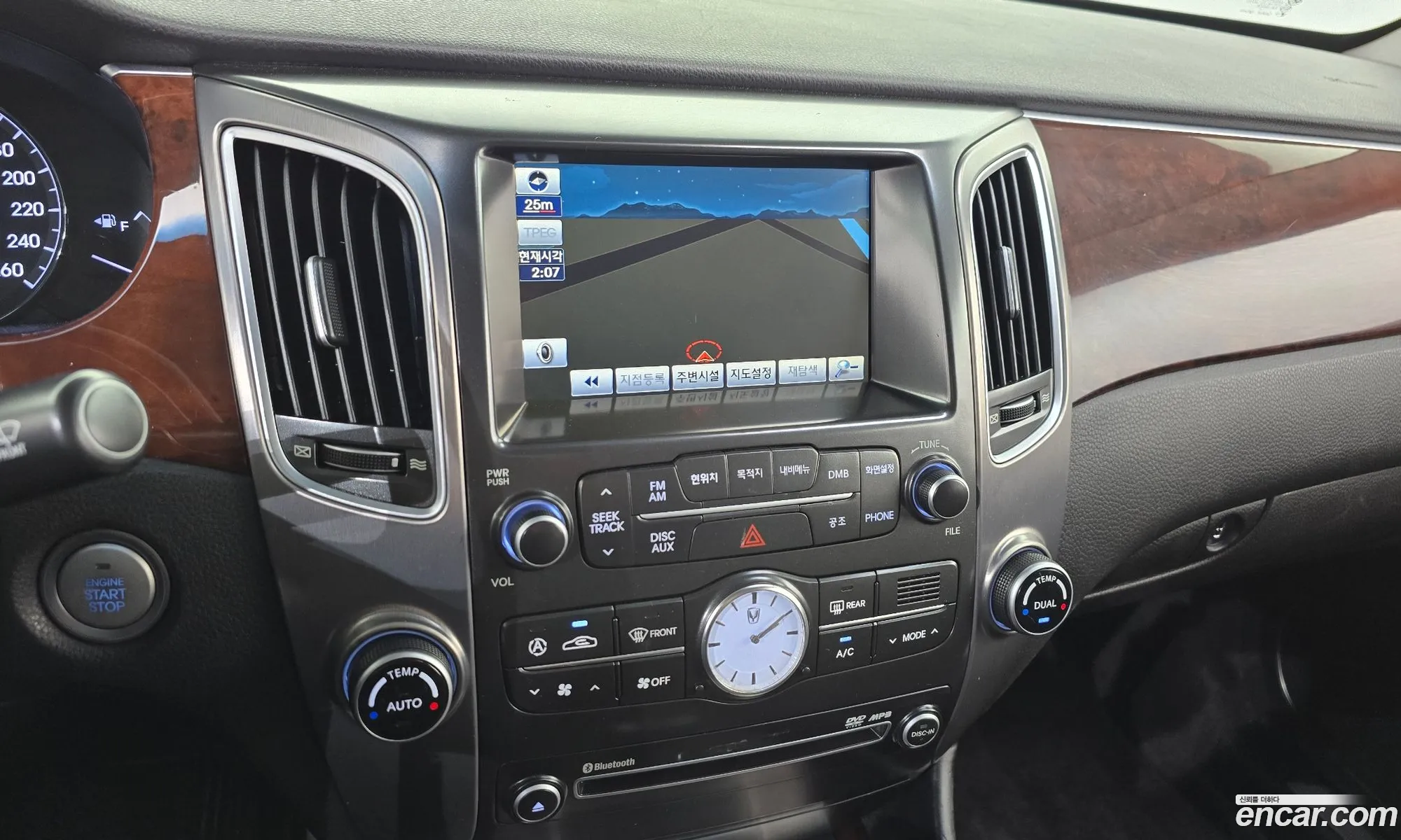 Hyundai Equus 2011 — 12