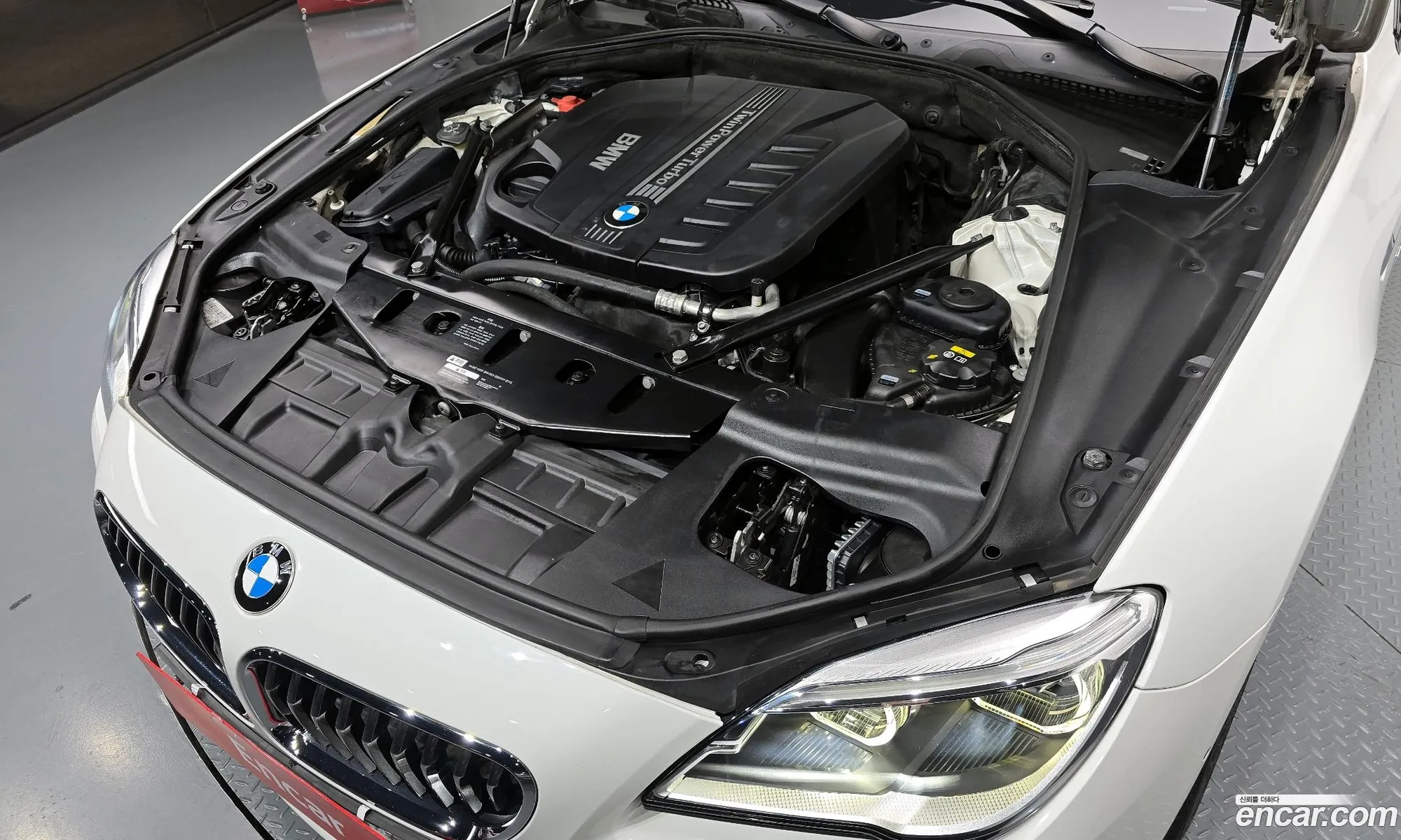 BMW 6 Series 2016 — 6
