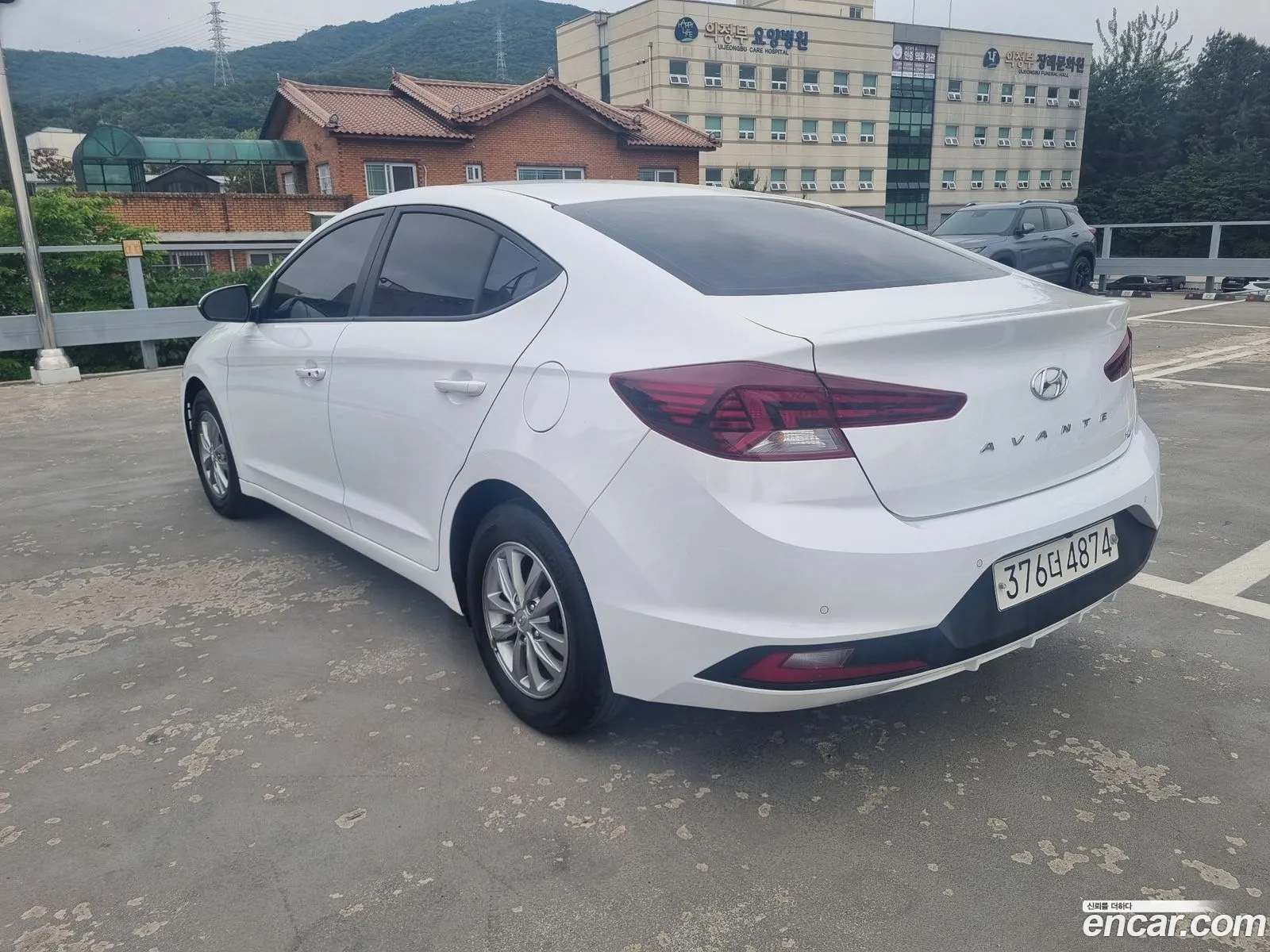 Hyundai Elantra AD 2019 — 9