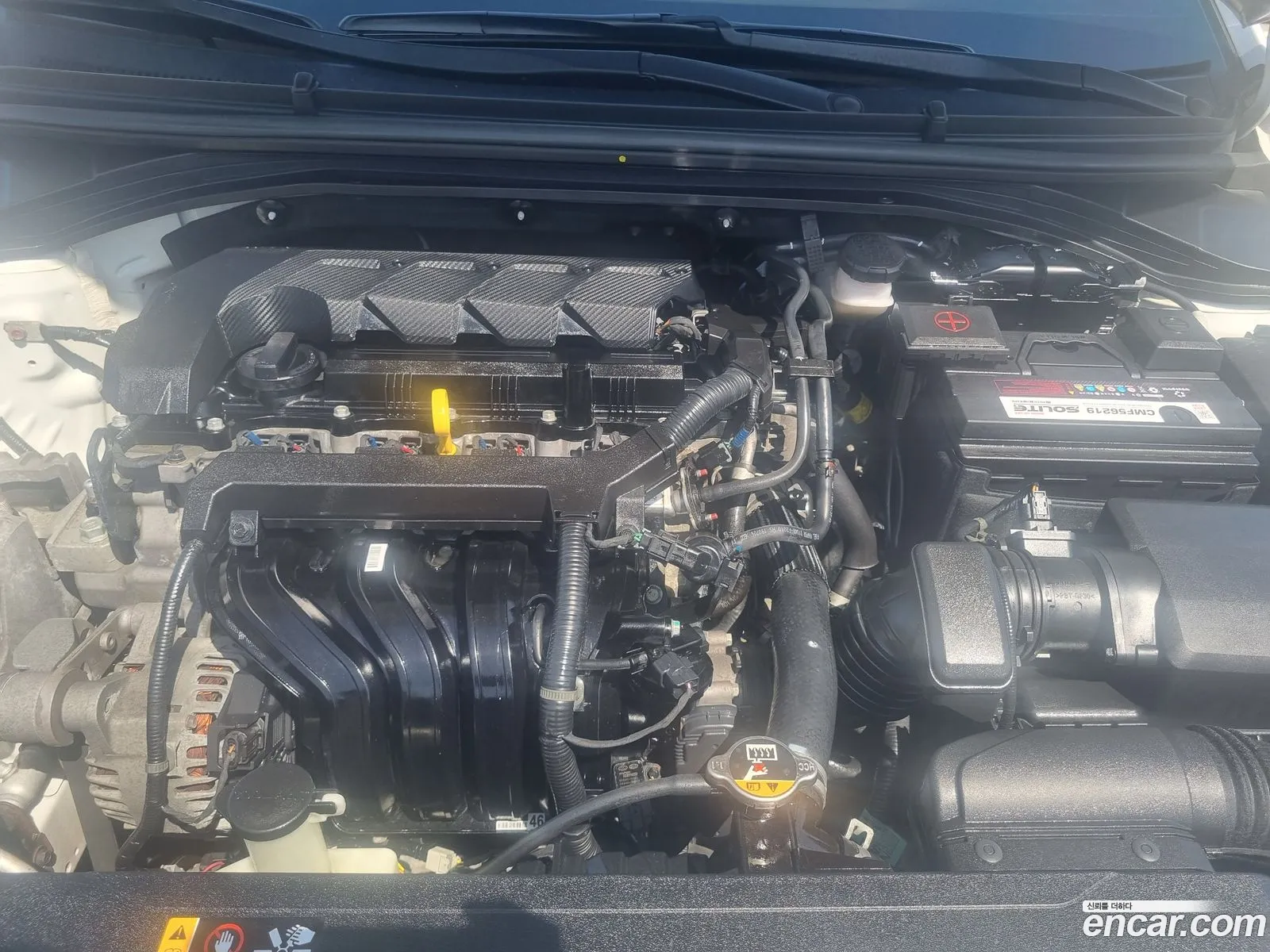 Hyundai Elantra AD 2019 — 12